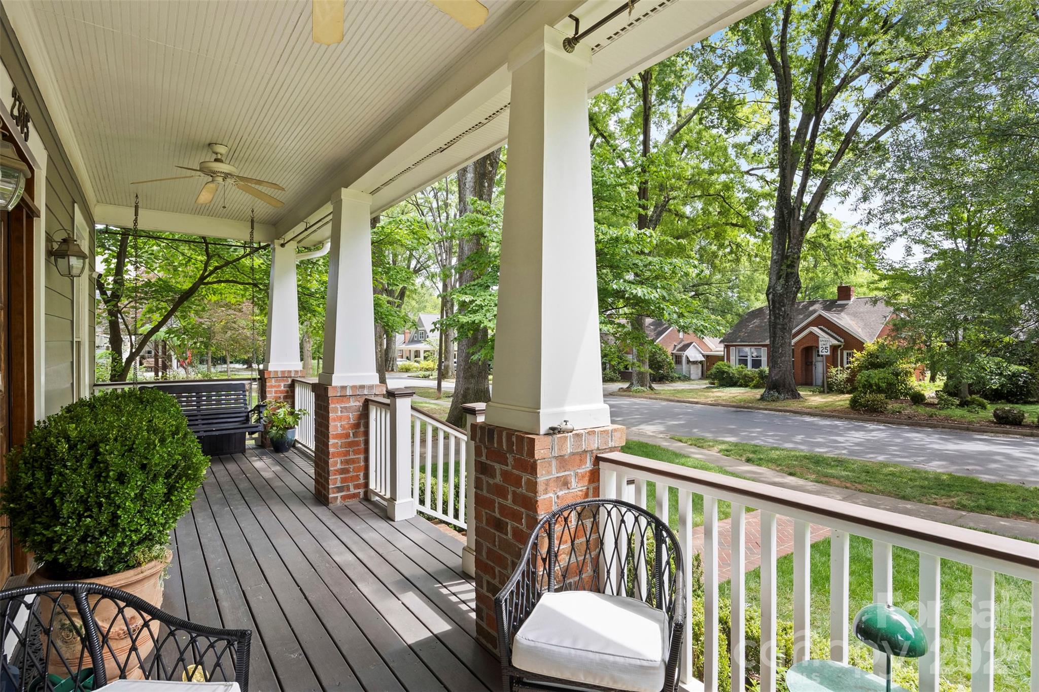 2305 Shenandoah Avenue — Charlotte