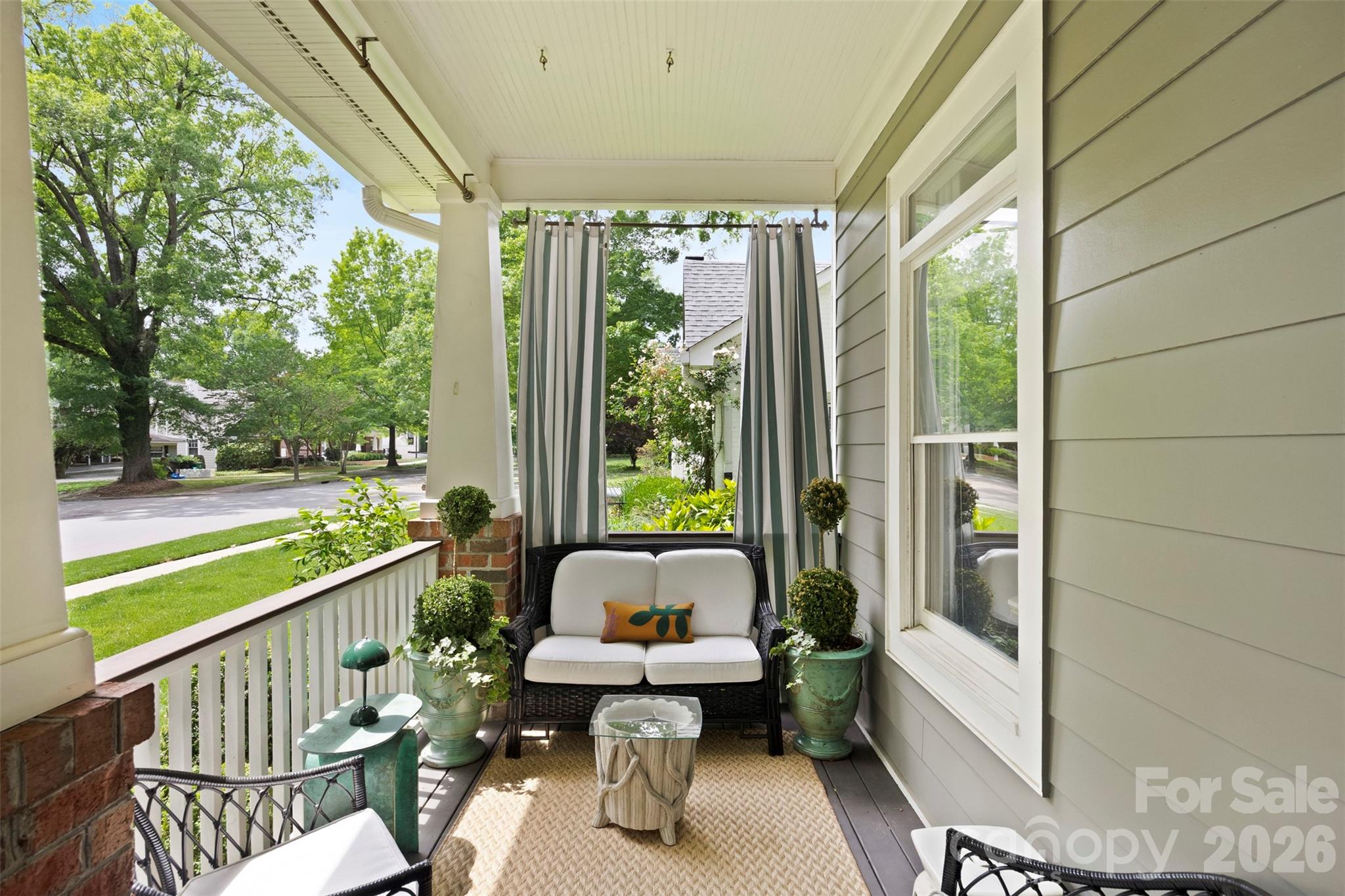 2305 Shenandoah Avenue — Charlotte