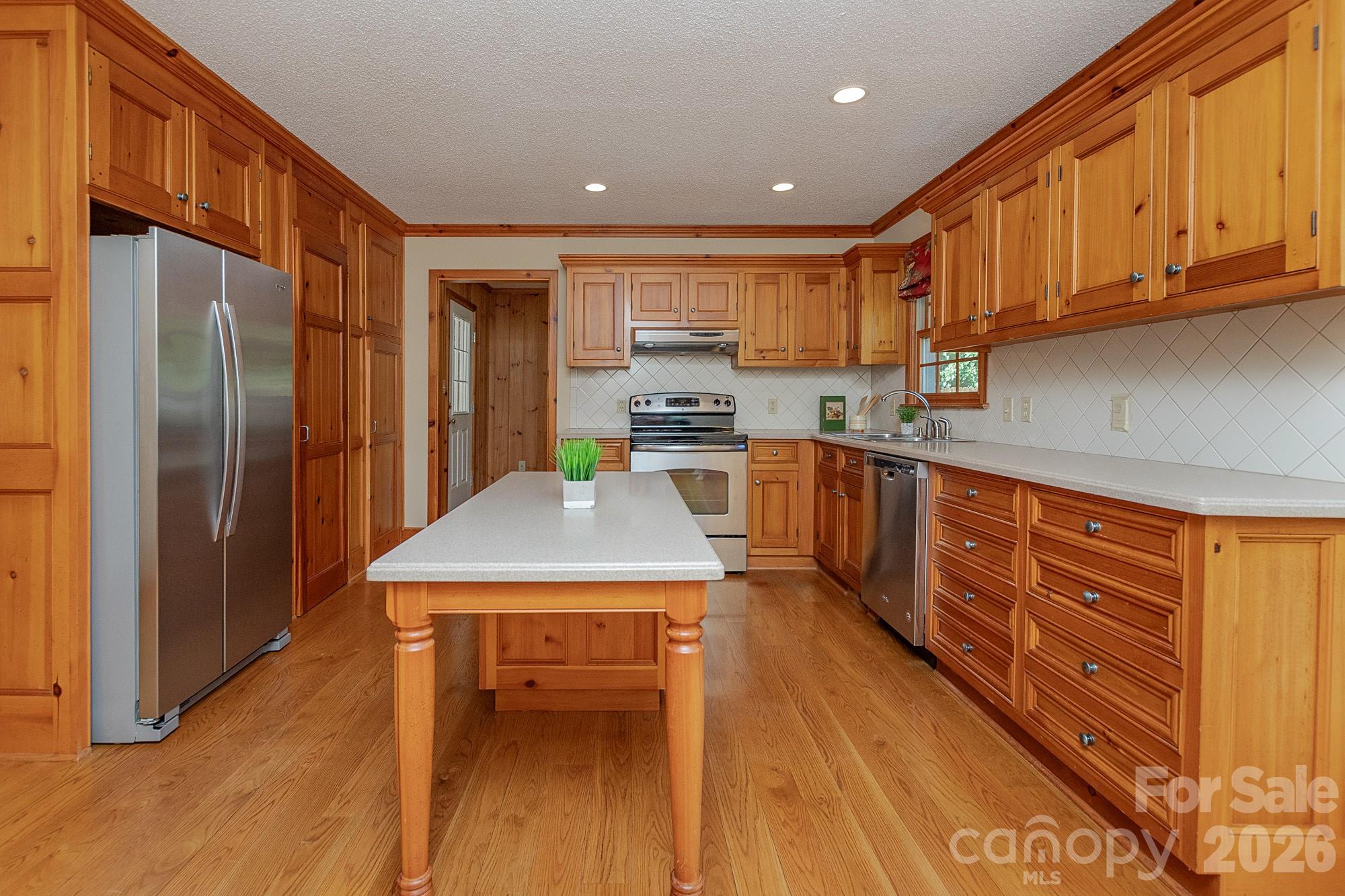905 Kildee Drive — Lexington