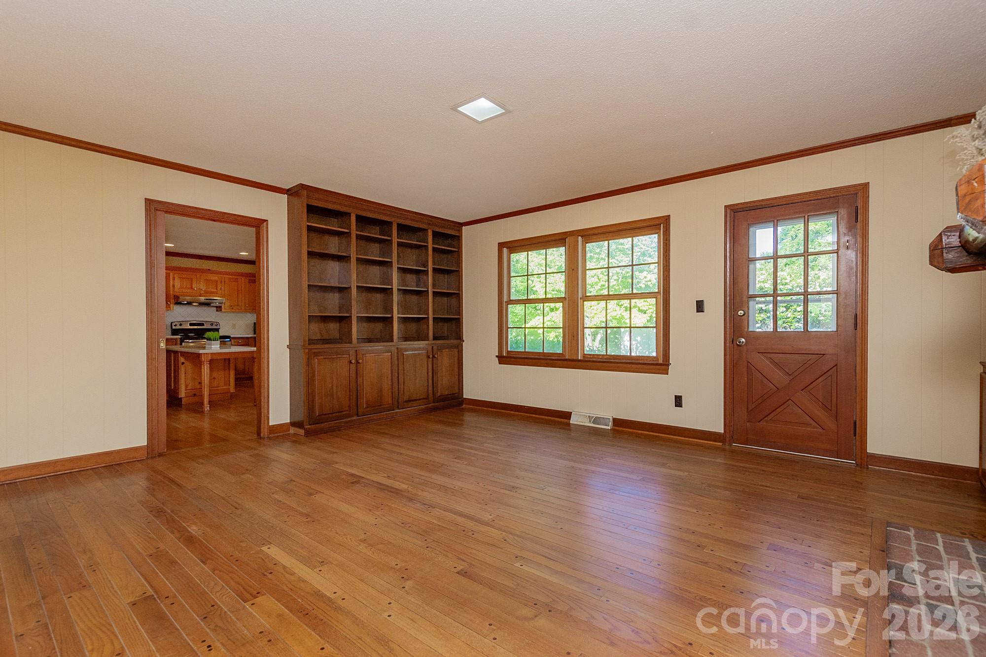 905 Kildee Drive — Lexington