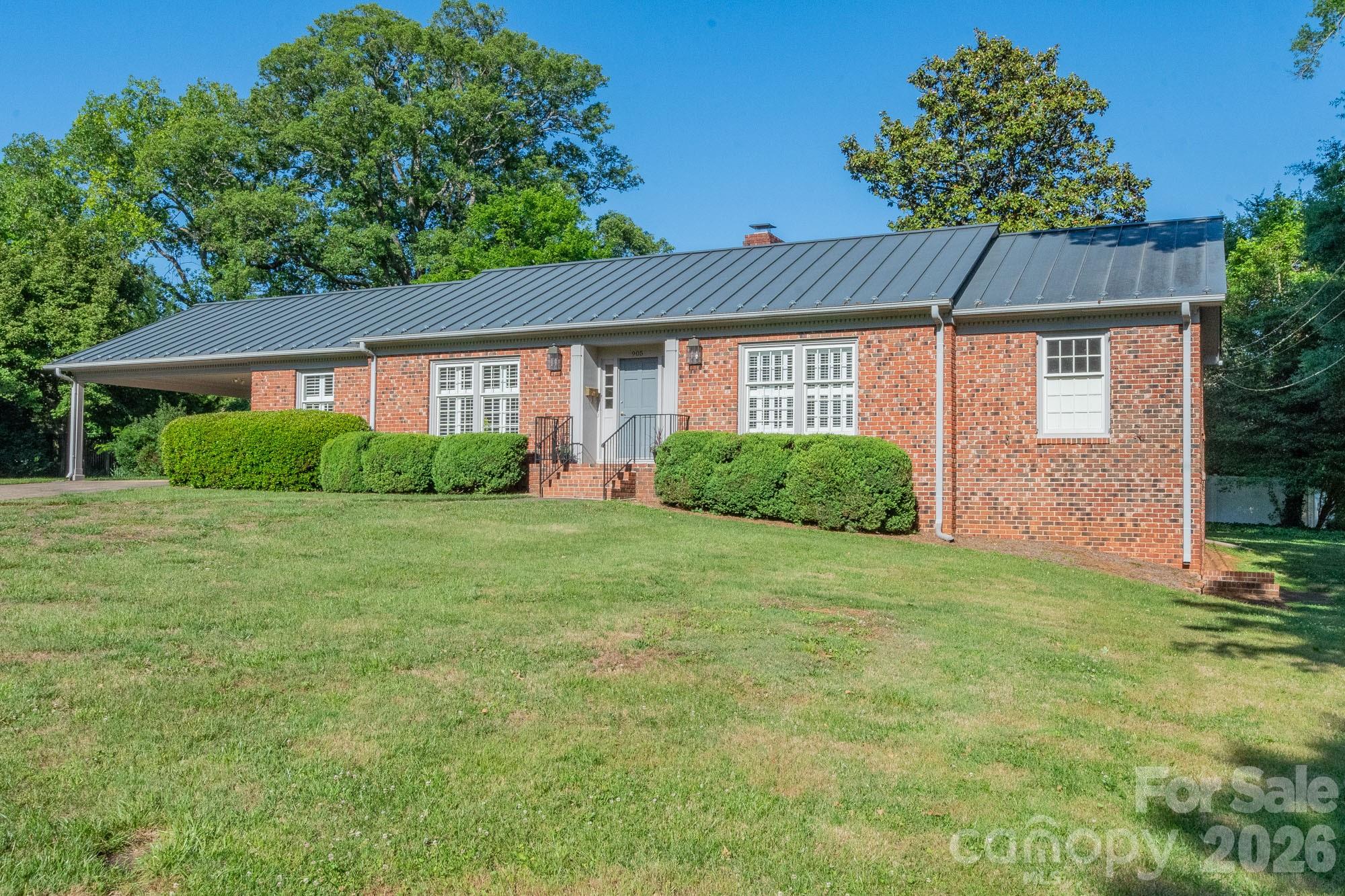 905 Kildee Drive — Lexington