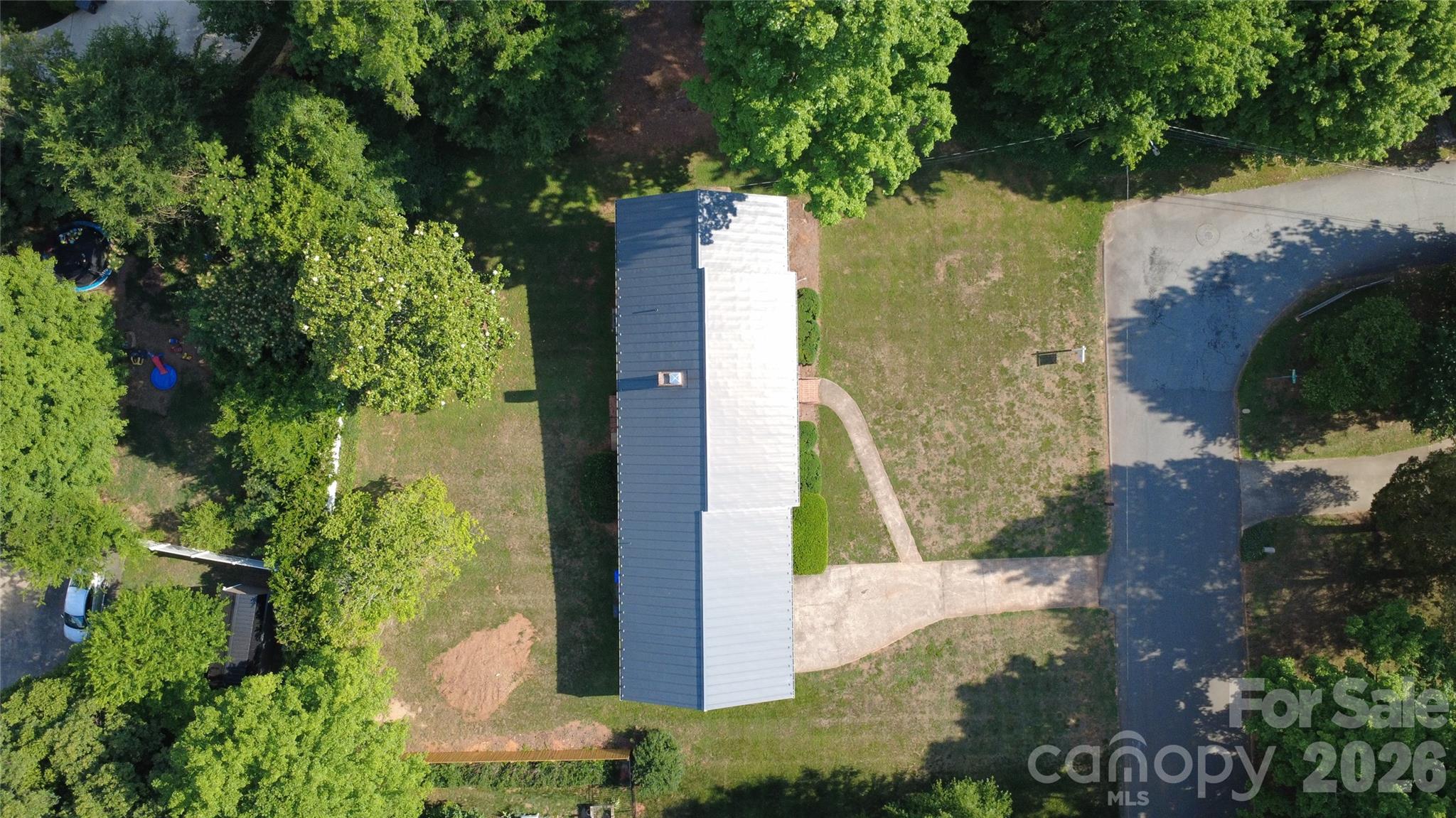 905 Kildee Drive — Lexington