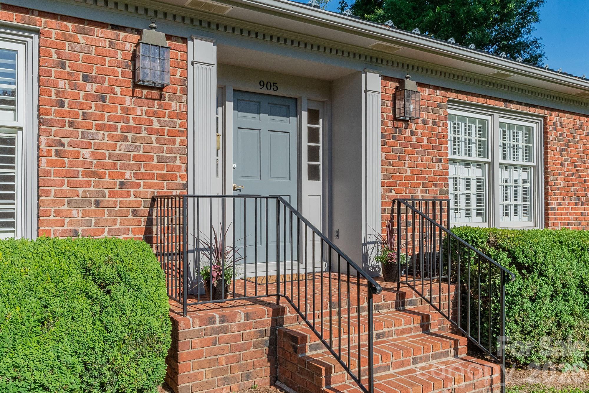 905 Kildee Drive — Lexington