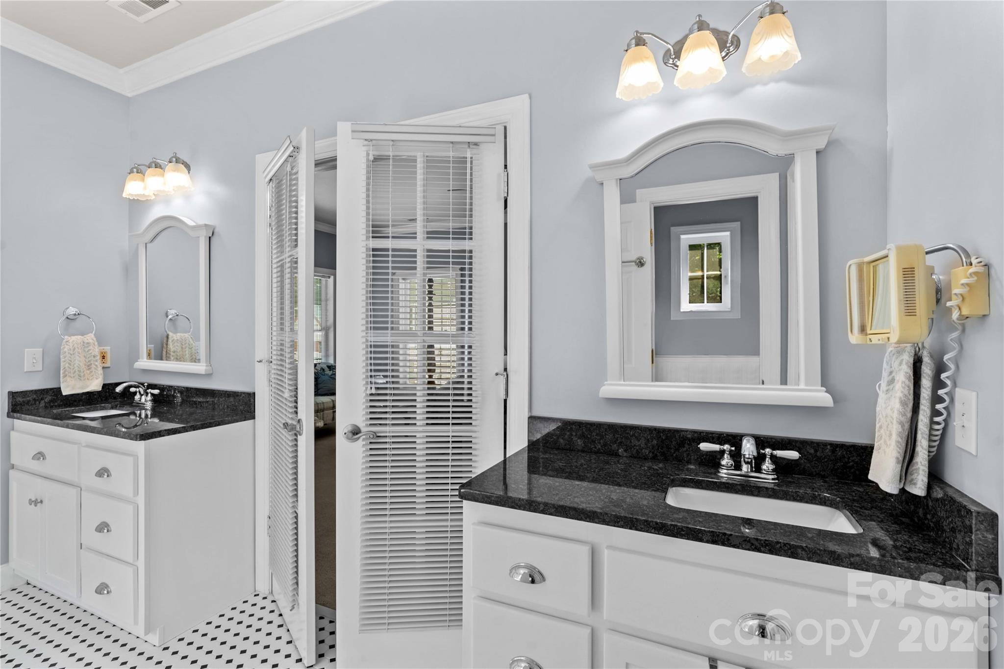 1629 Parkside Drive — Catawba