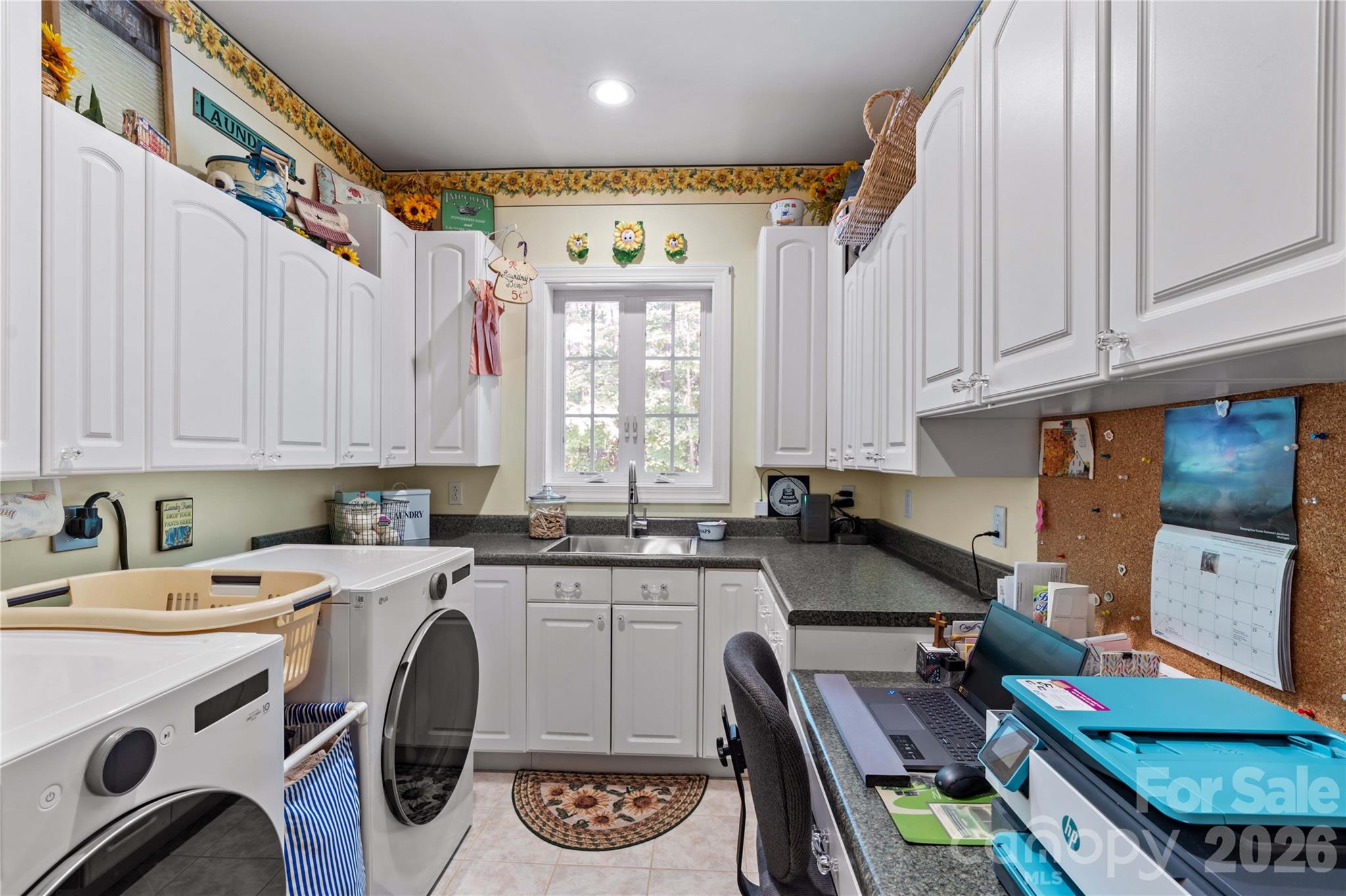1629 Parkside Drive — Catawba