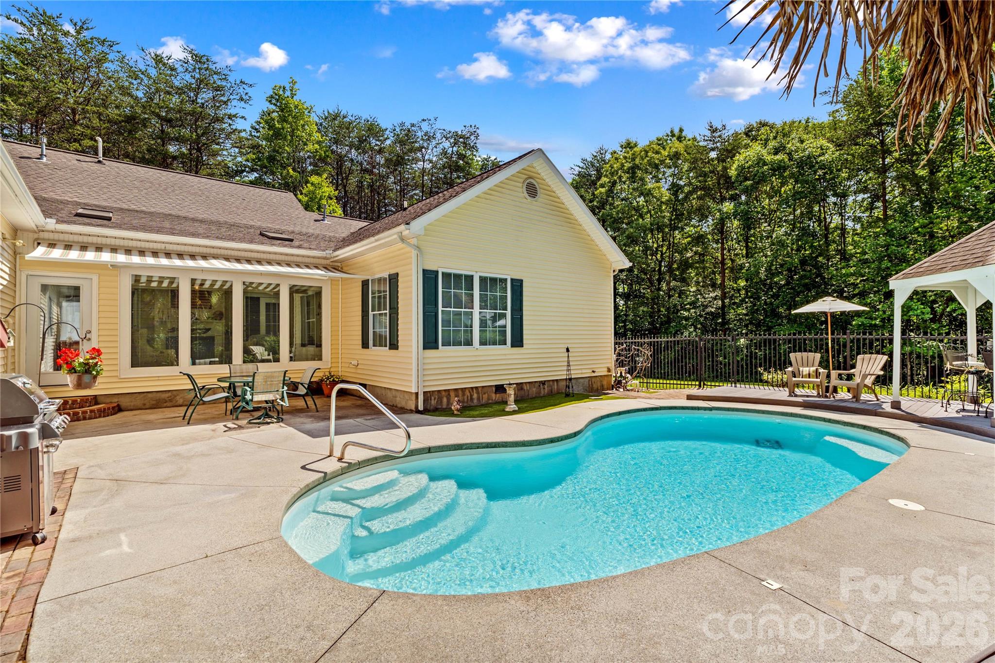 1629 Parkside Drive — Catawba
