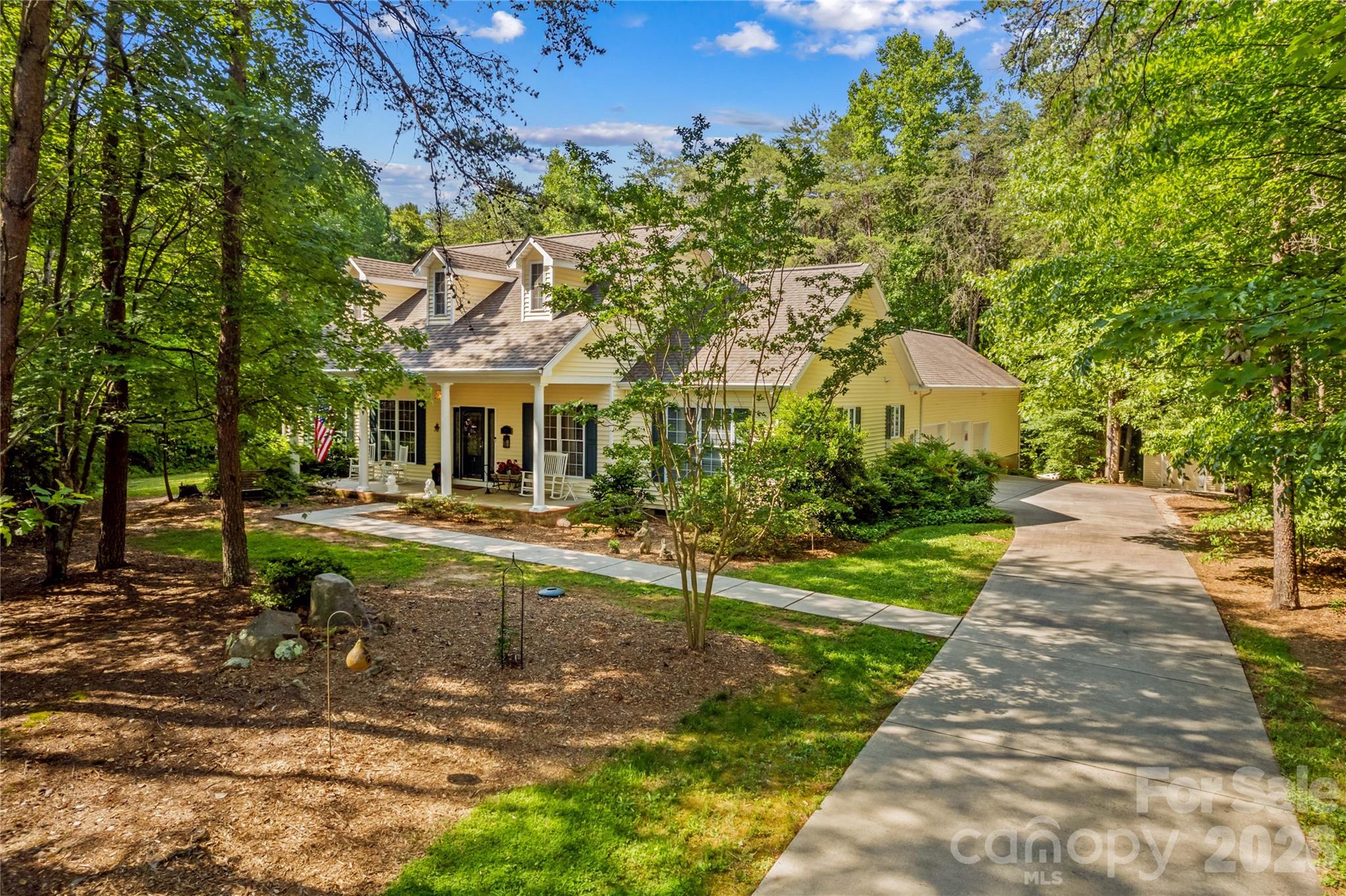 1629 Parkside Drive — Catawba
