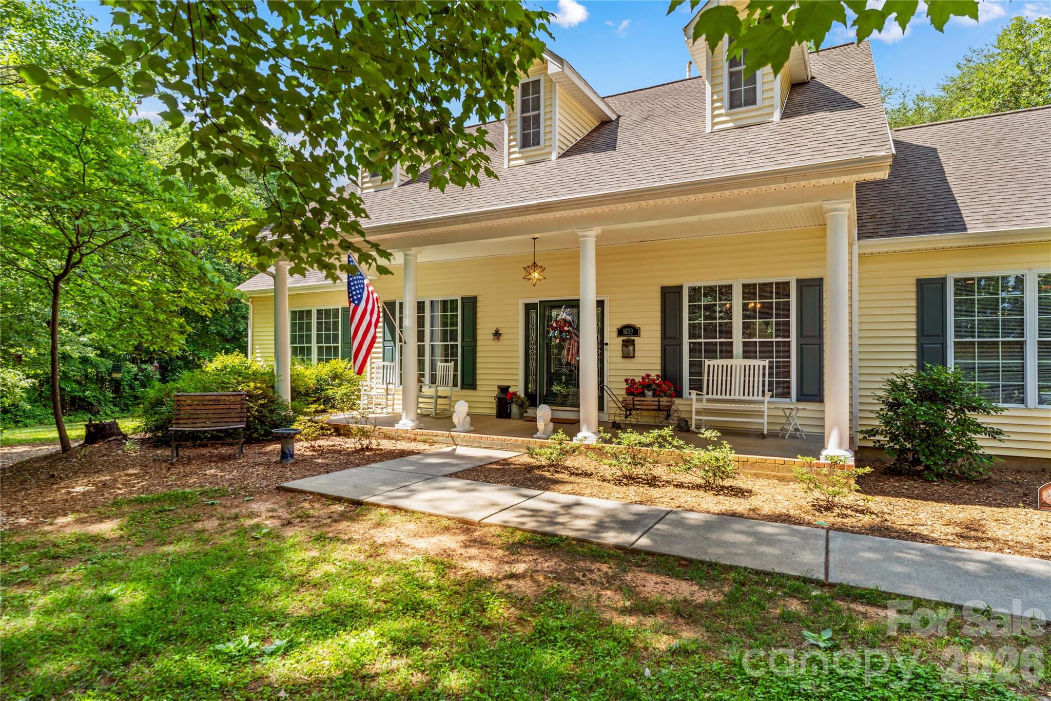 1629 Parkside Drive — Catawba
