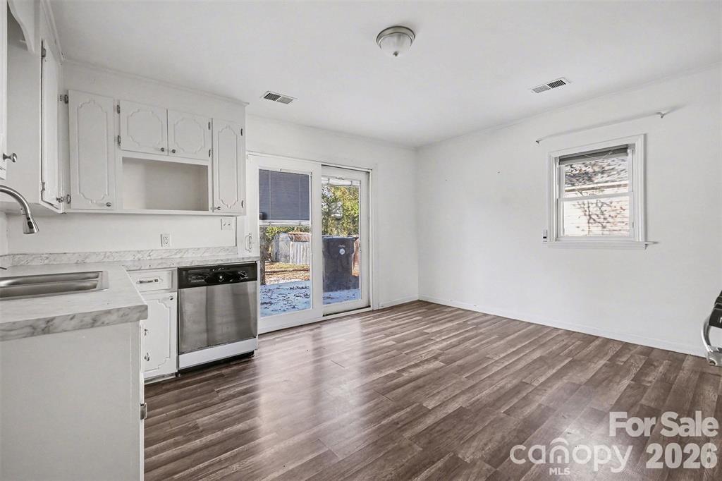 198 Buffalo Avenue NW — Concord