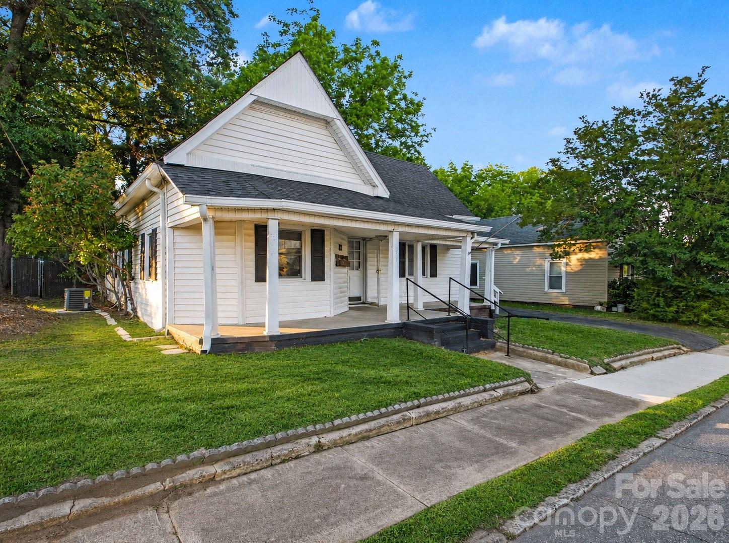 198 Buffalo Avenue NW — Concord