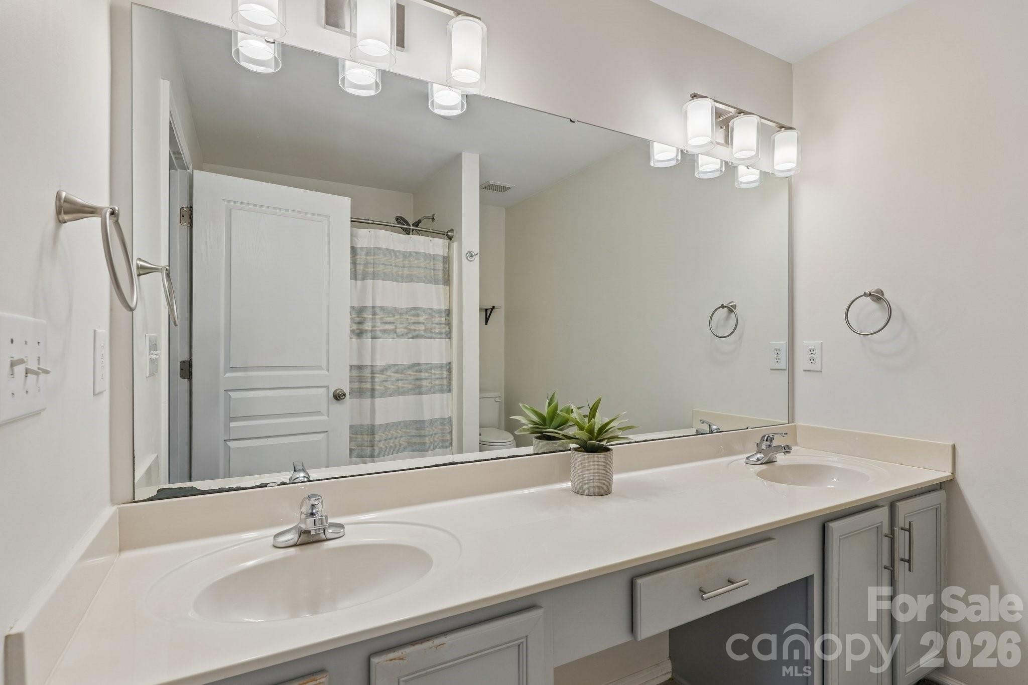 2038 Oakstone Drive — Monroe