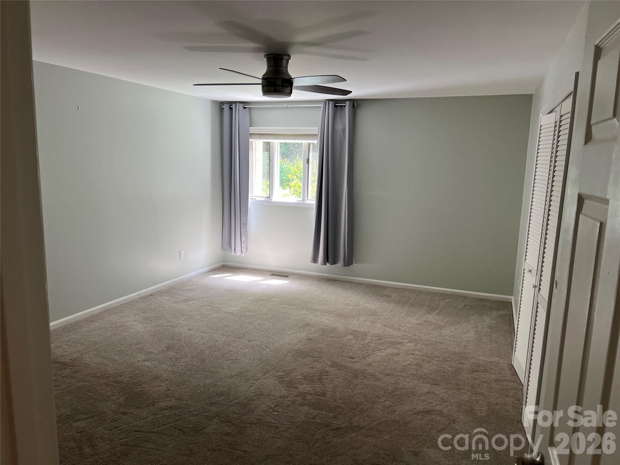610 Britton Creek Drive — Hendersonville