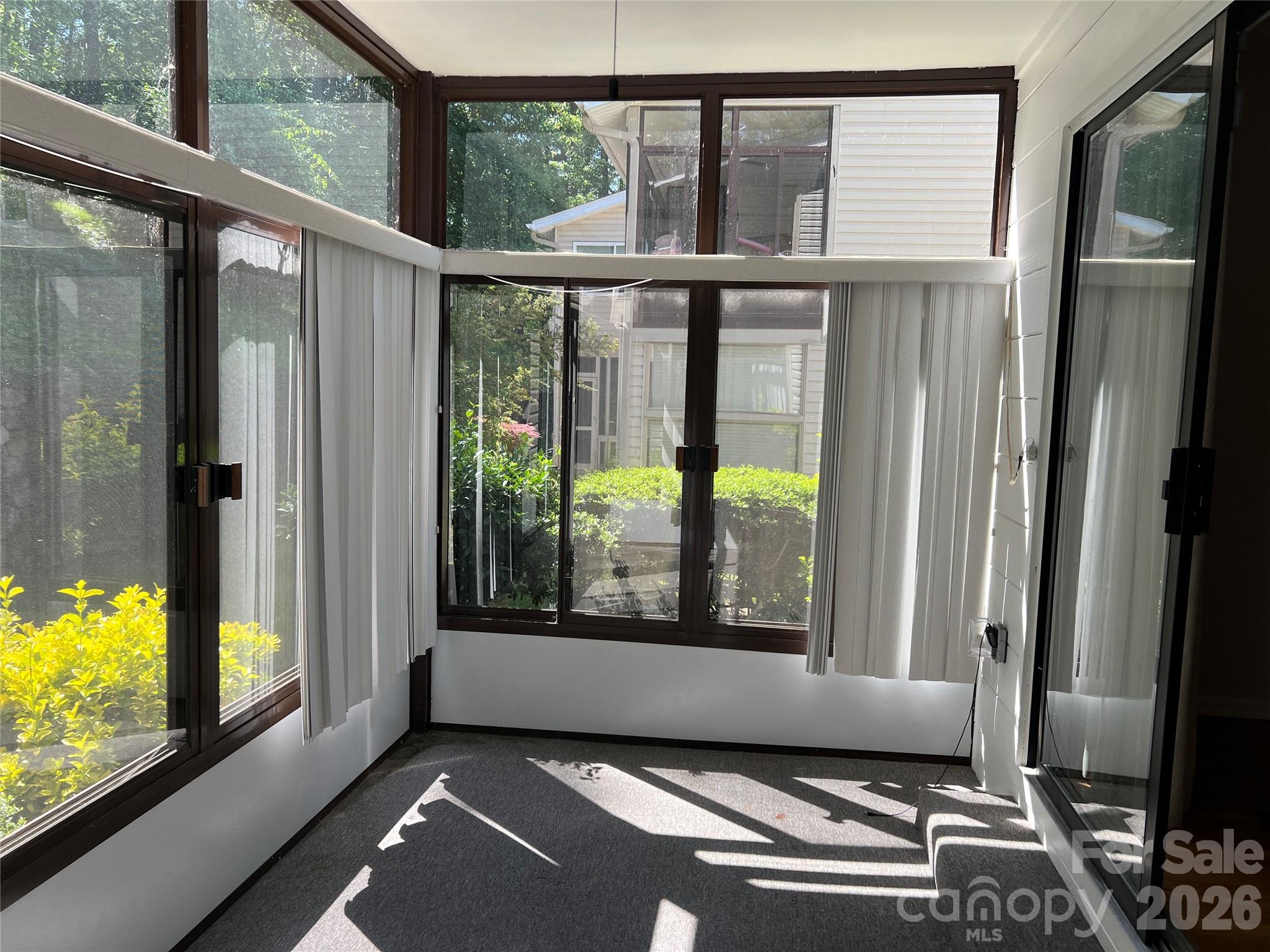 610 Britton Creek Drive — Hendersonville