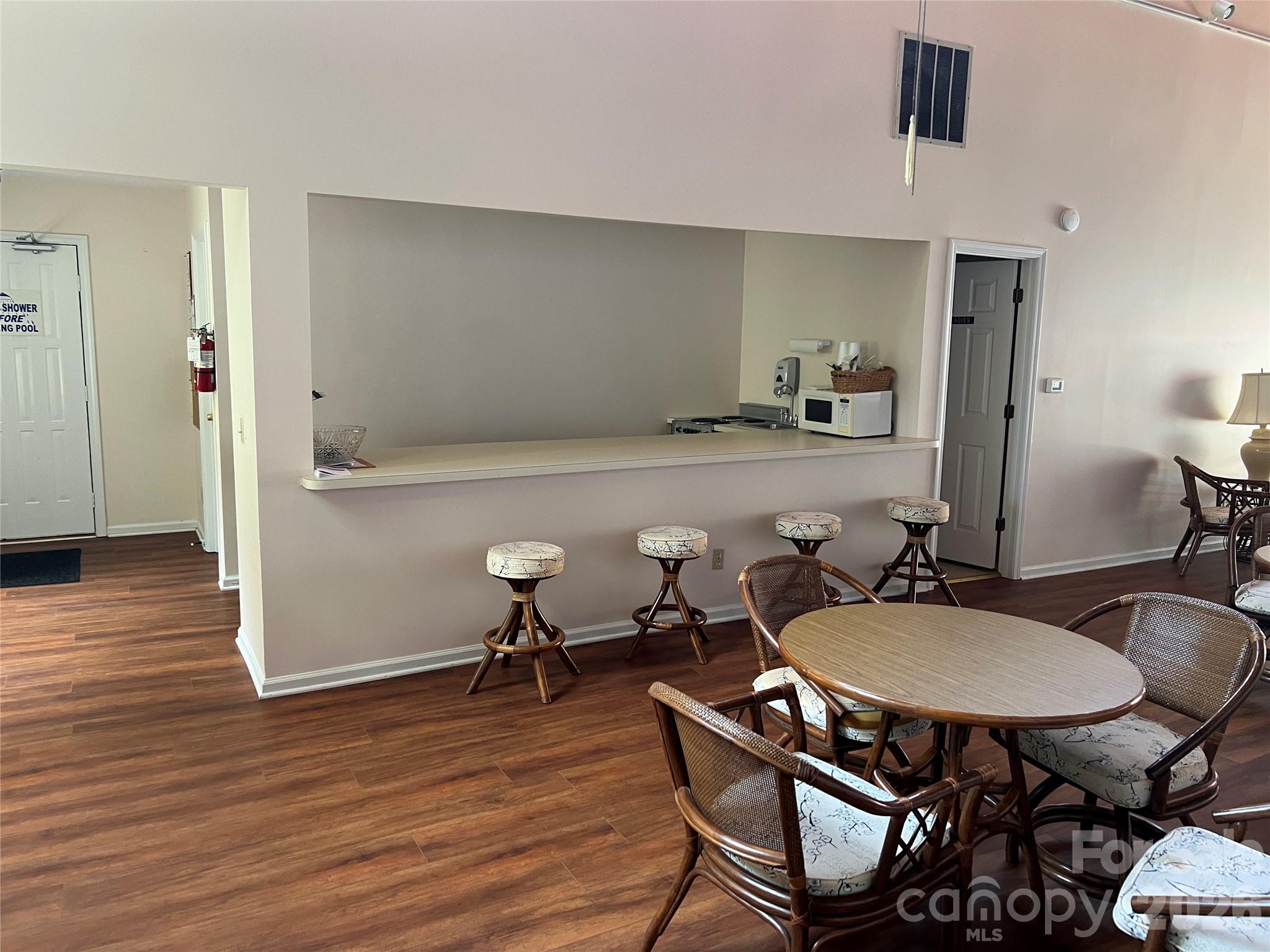 610 Britton Creek Drive — Hendersonville