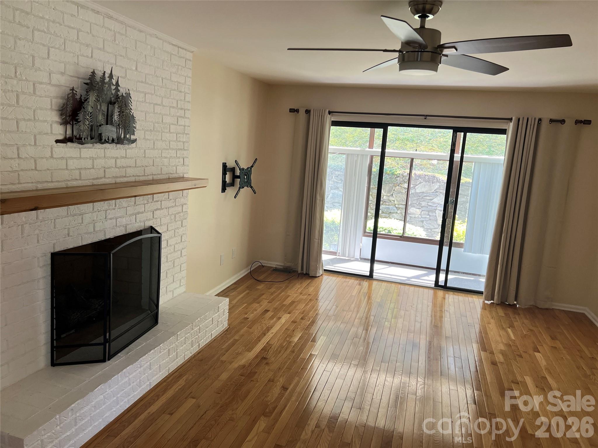 610 Britton Creek Drive — Hendersonville