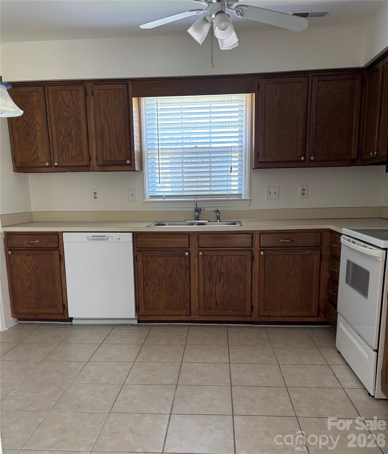 10910 Winterbourne Court — Charlotte
