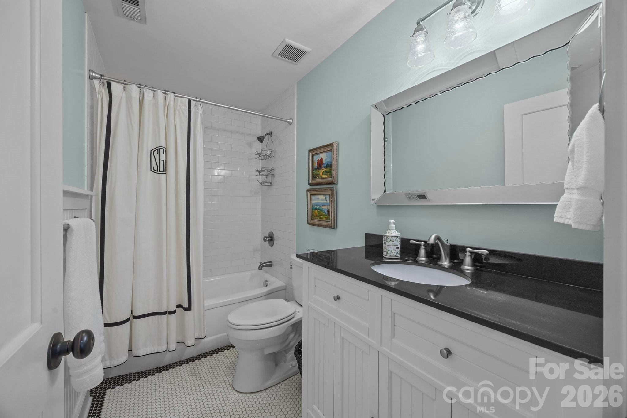 106 N Turner Avenue — Charlotte