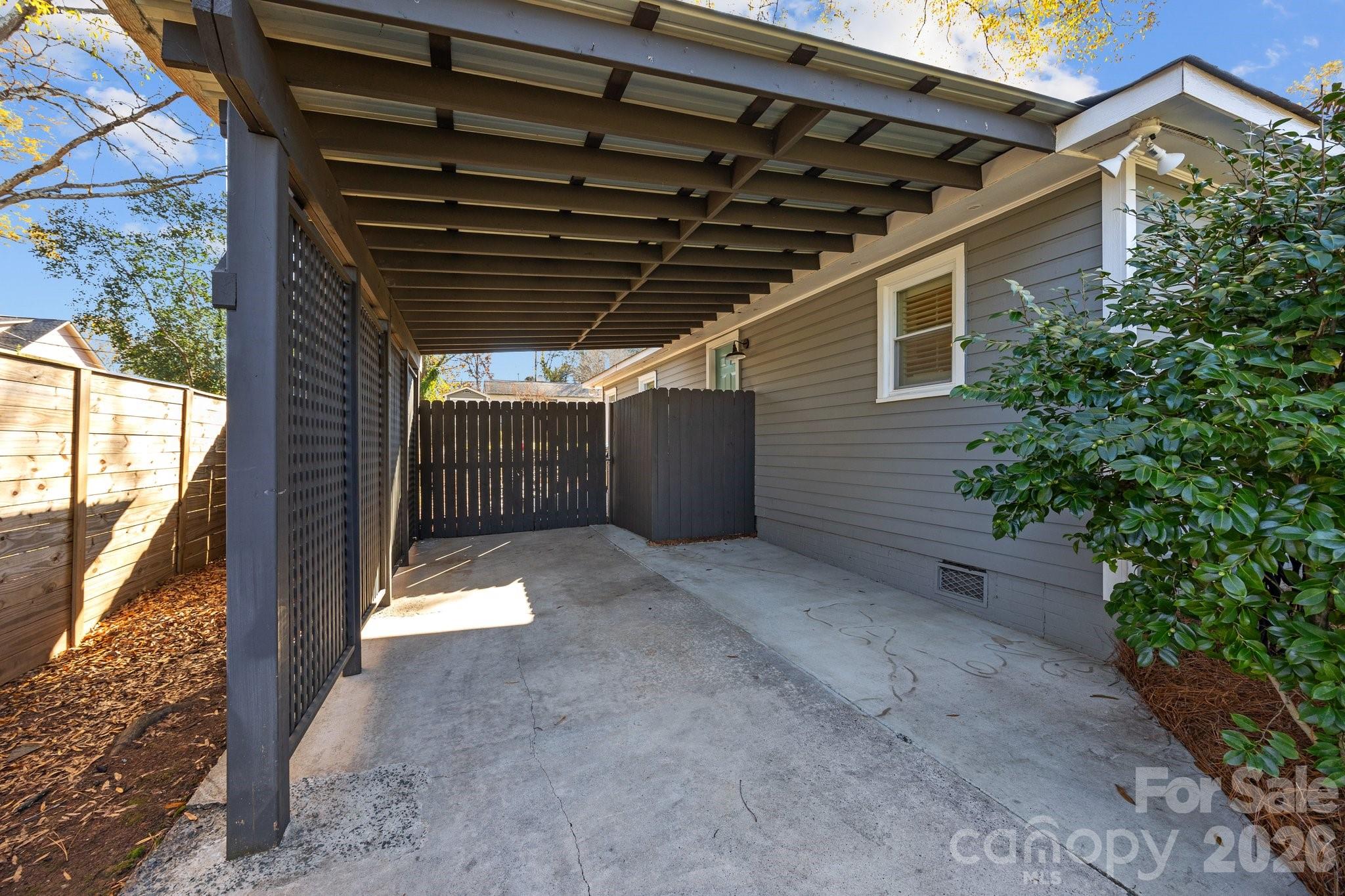 106 N Turner Avenue — Charlotte