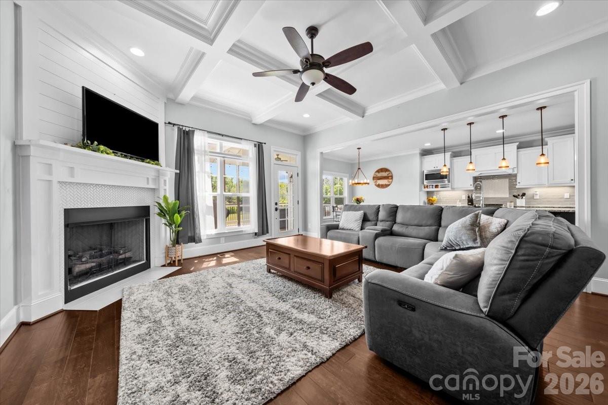 7105 Rae Farms Way — Greensboro