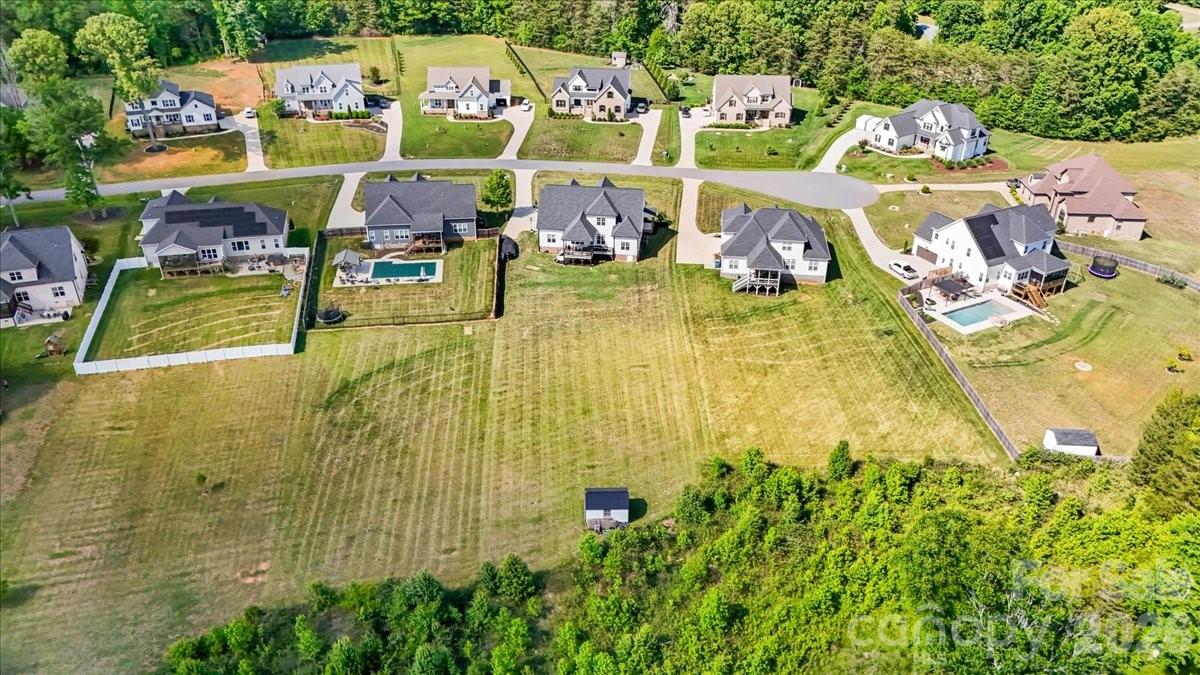 7105 Rae Farms Way — Greensboro