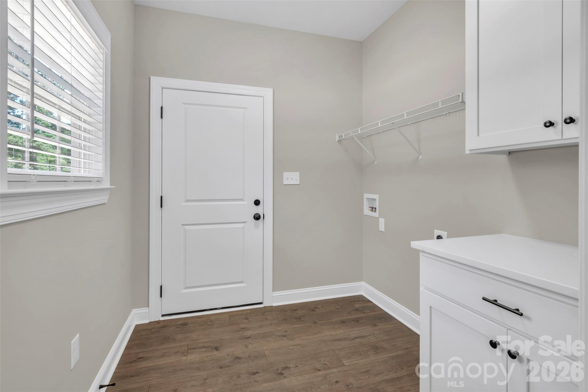 00 Cimmeron Road — Lancaster