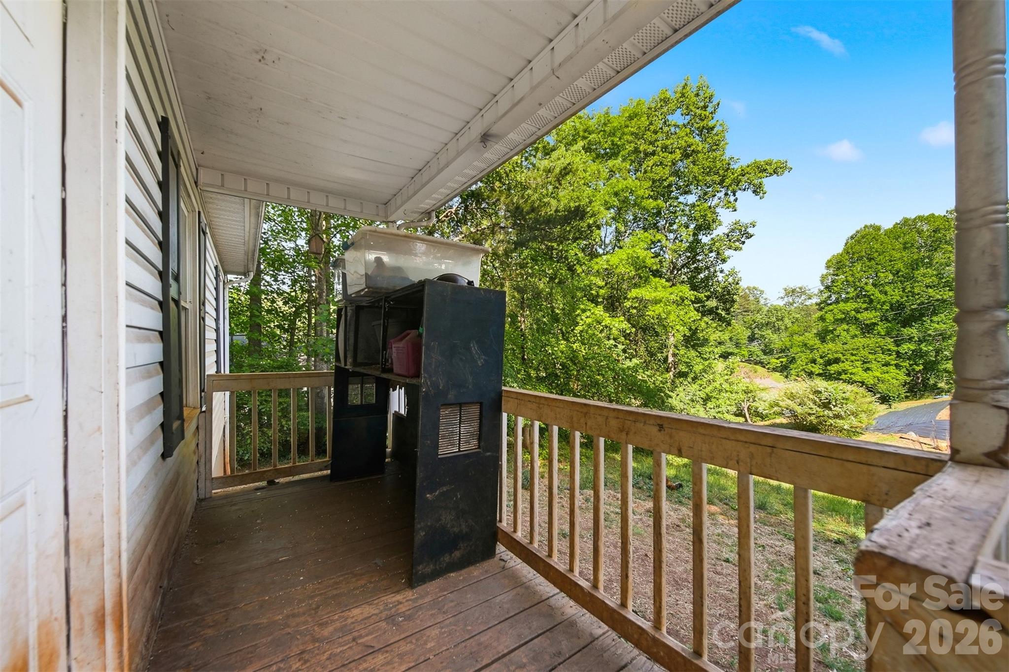 1006 Perkins Place — Lenoir