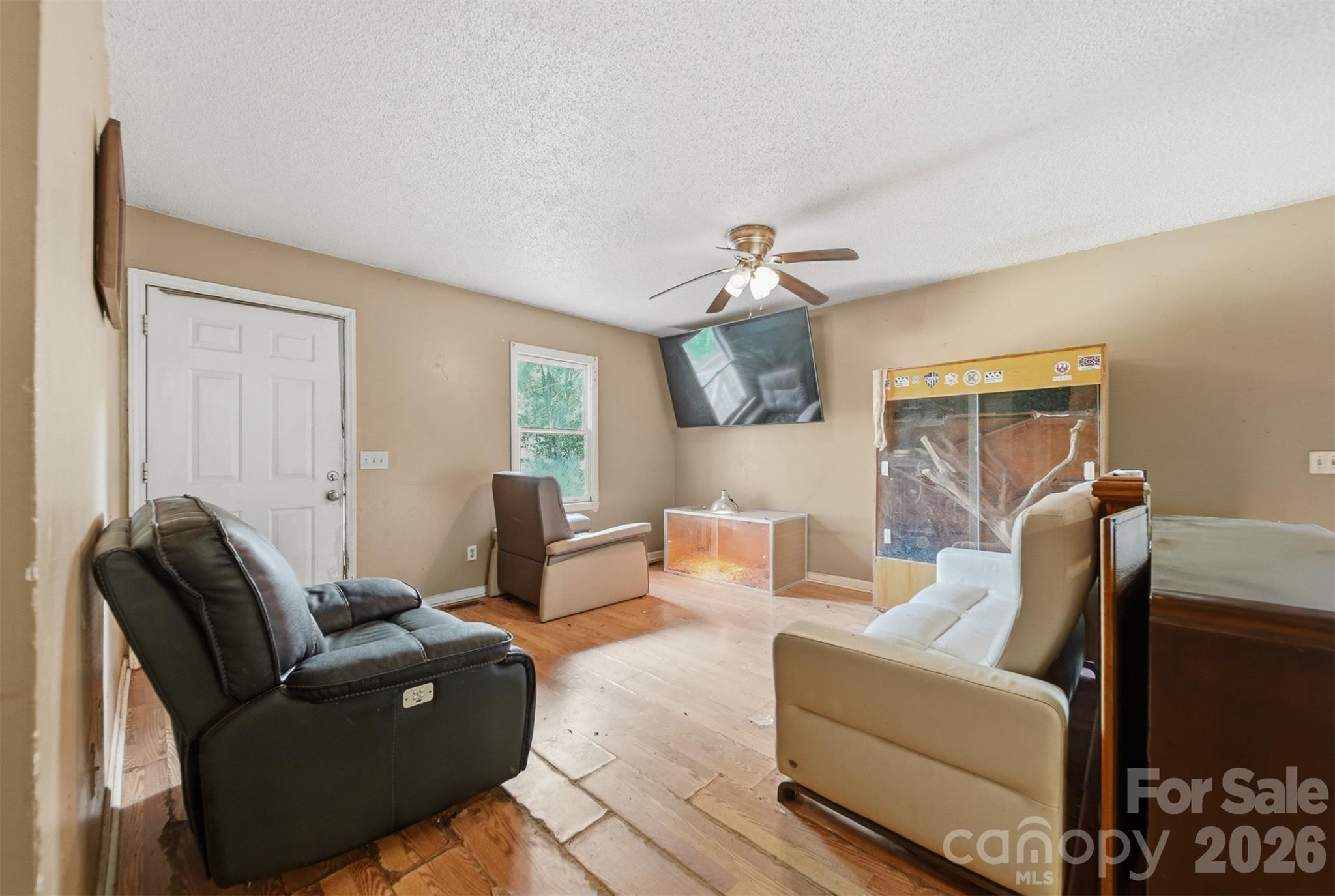 1006 Perkins Place — Lenoir