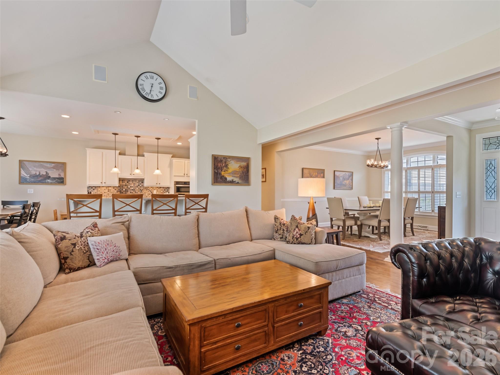 5 Split Creek Court — Mills River