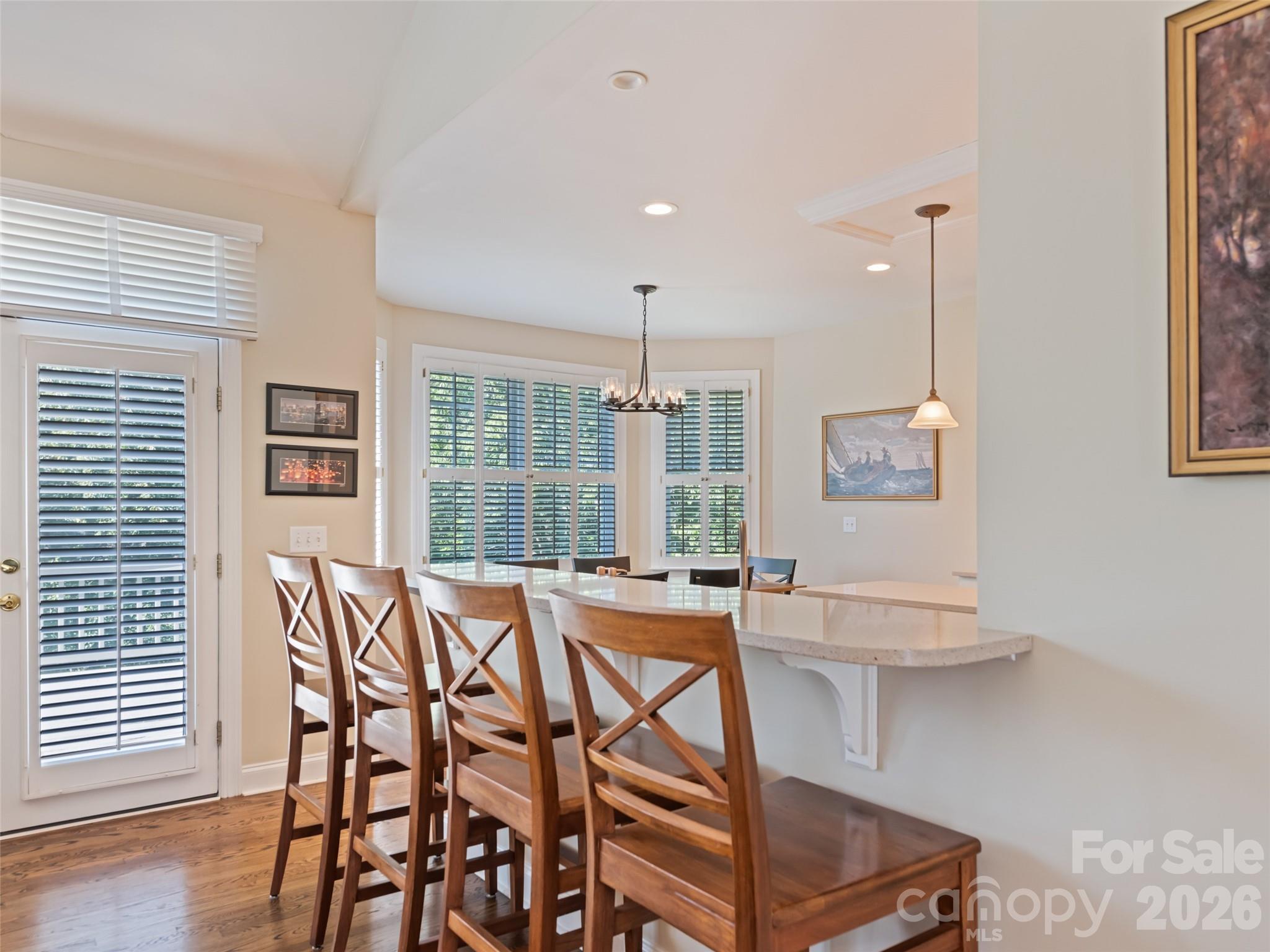 5 Split Creek Court — Mills River