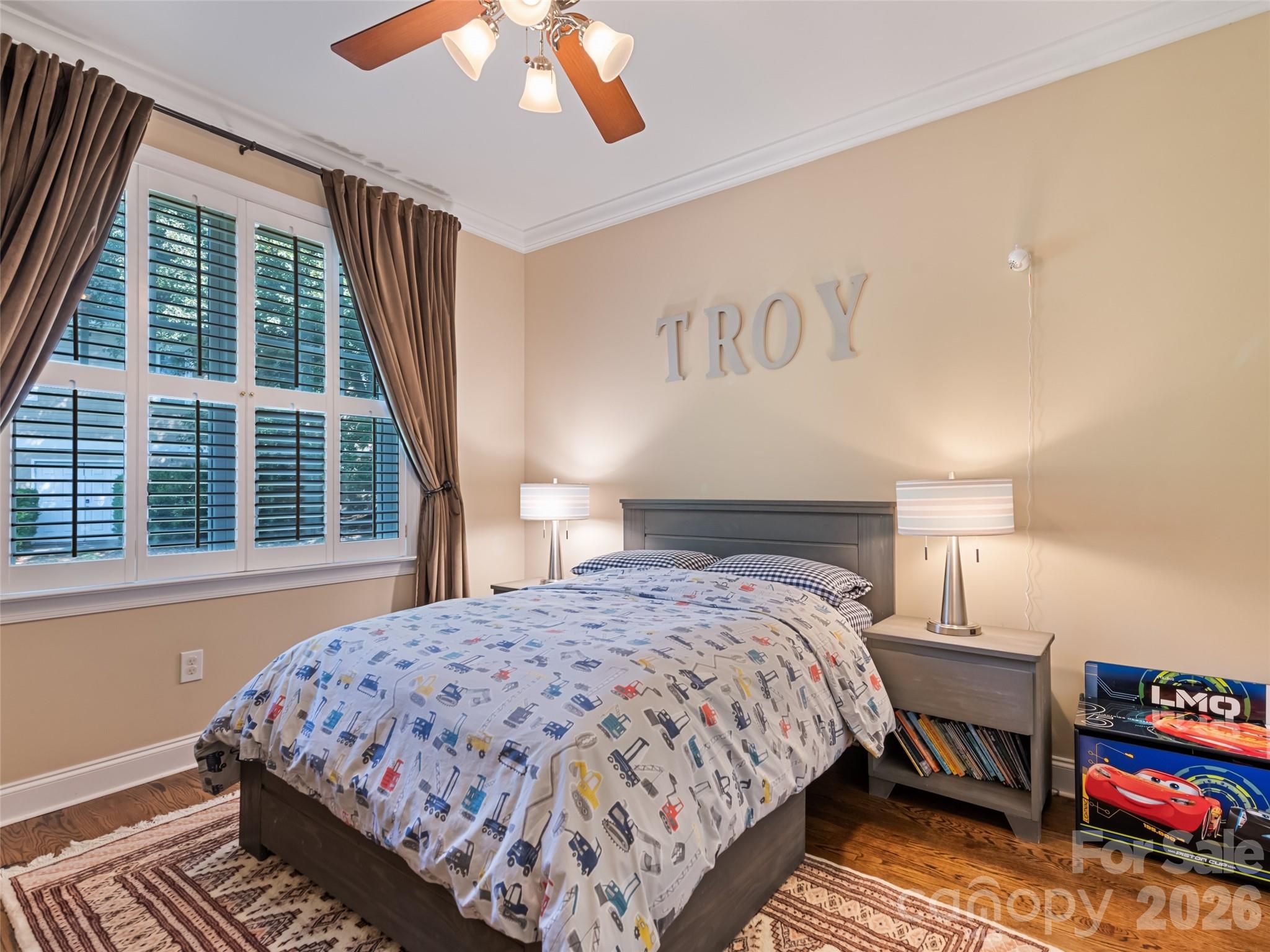 5 Split Creek Court — Mills River