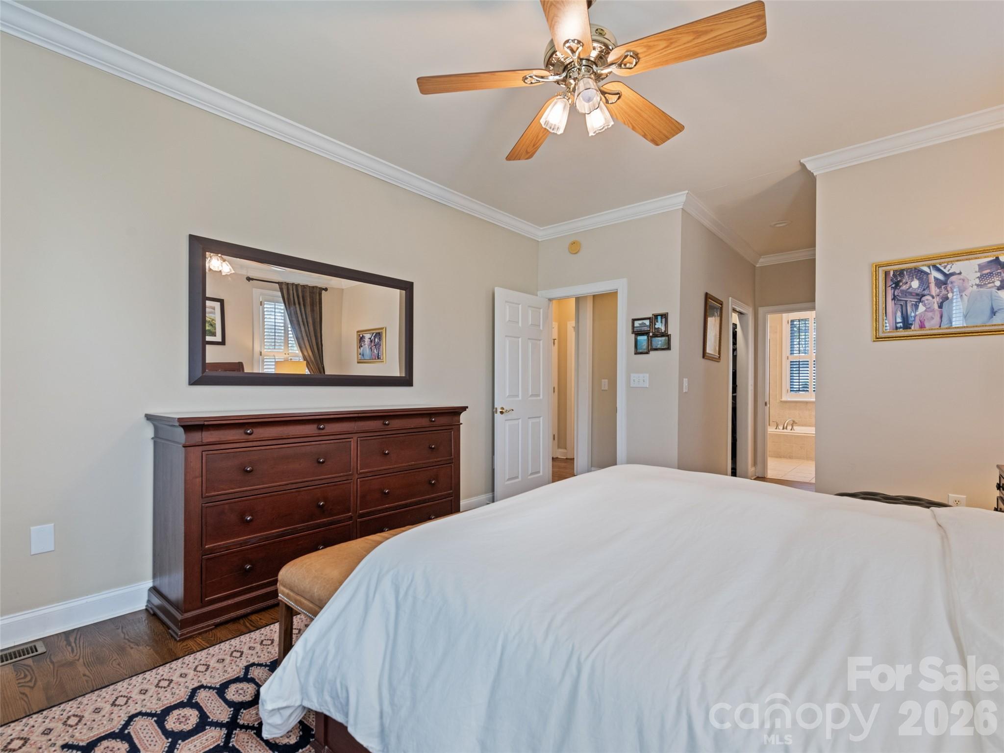 5 Split Creek Court — Mills River
