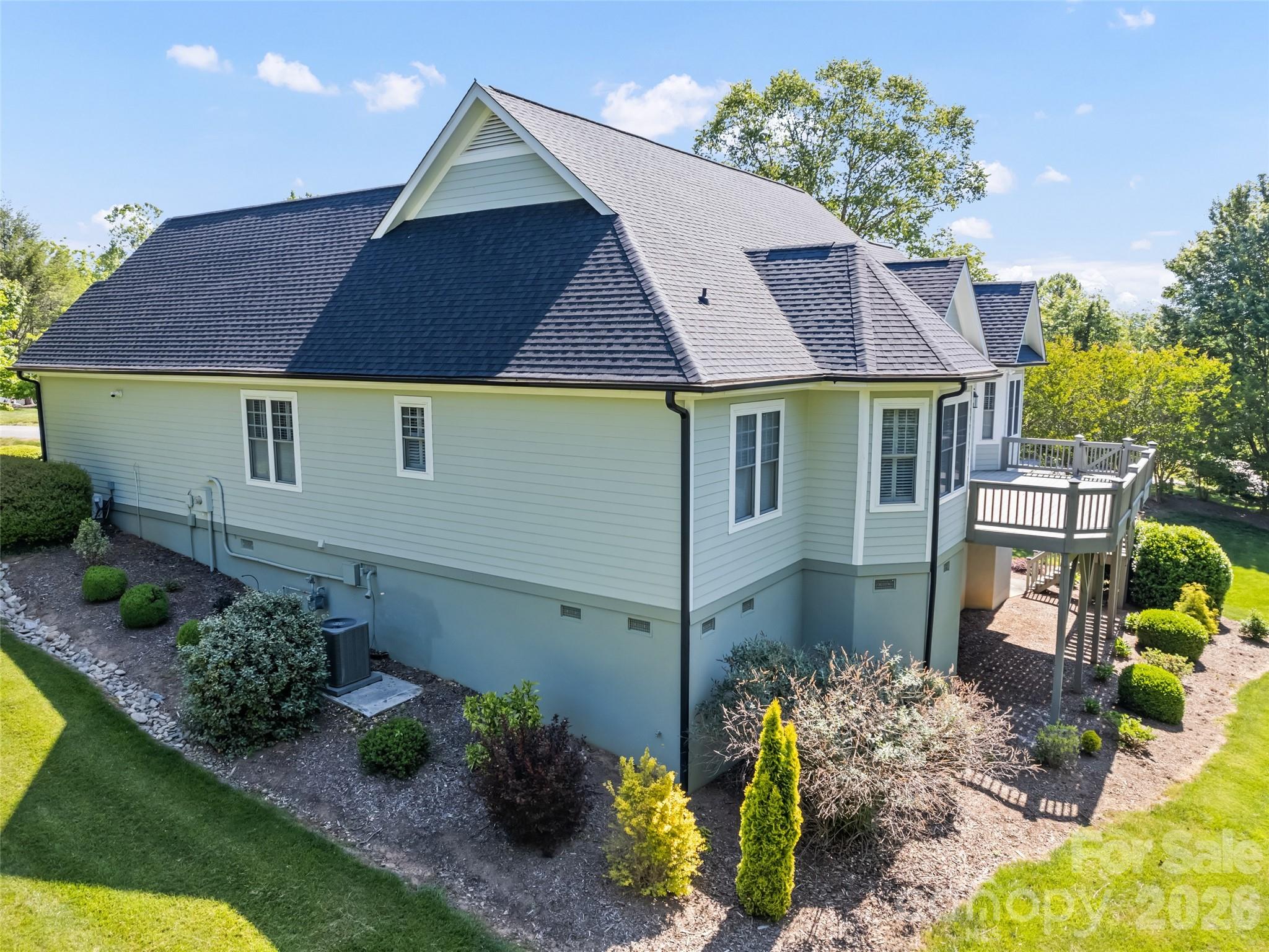 5 Split Creek Court — Mills River