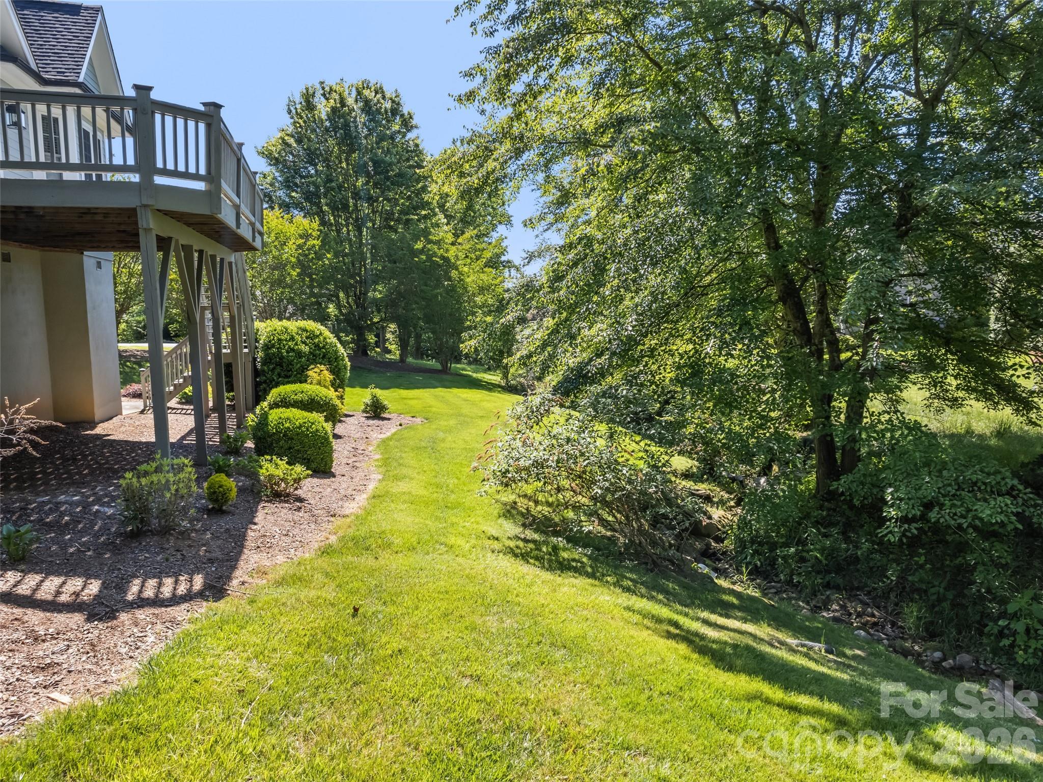 5 Split Creek Court — Mills River