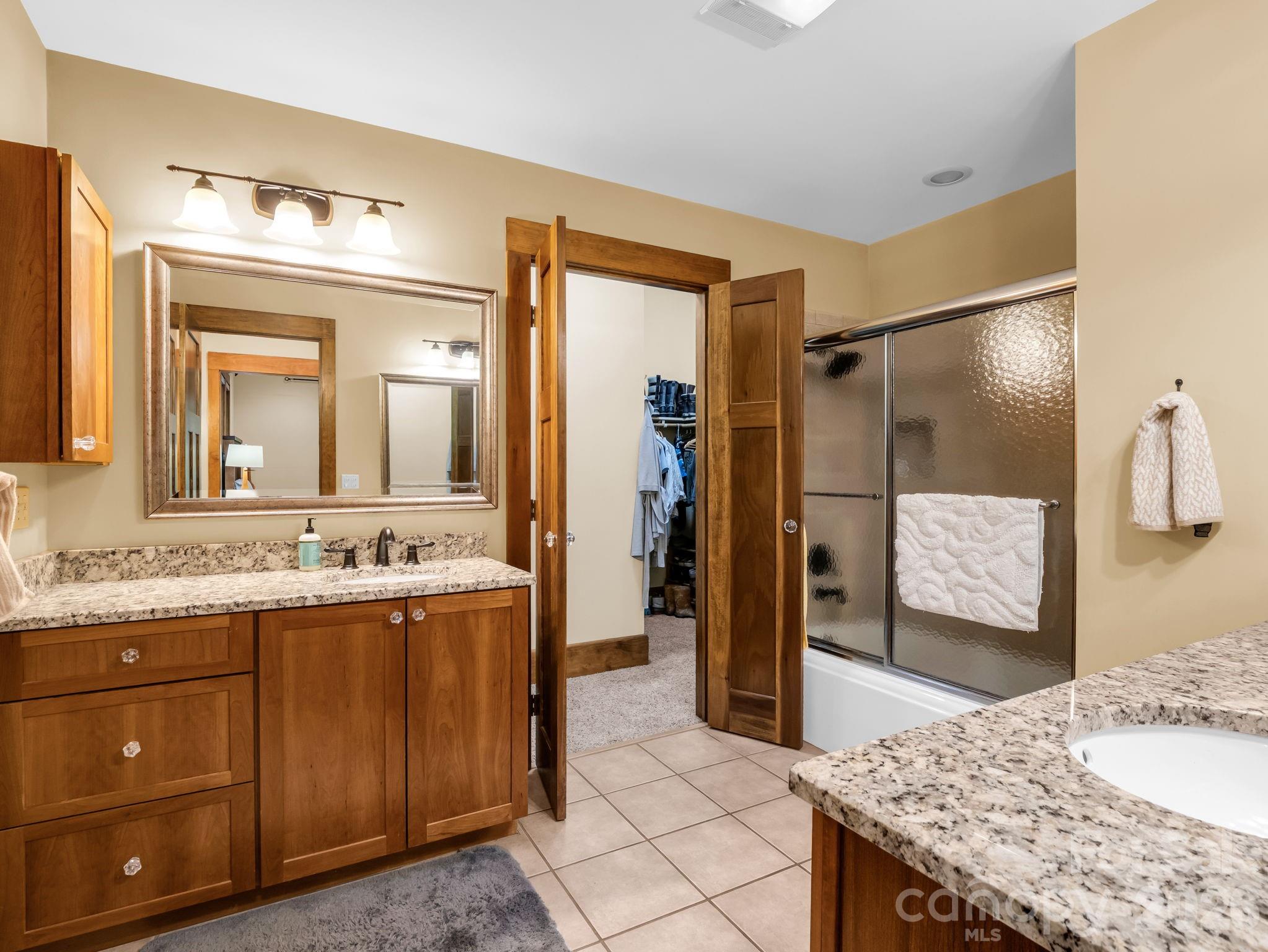5 Longfellow Drive — Black Mountain