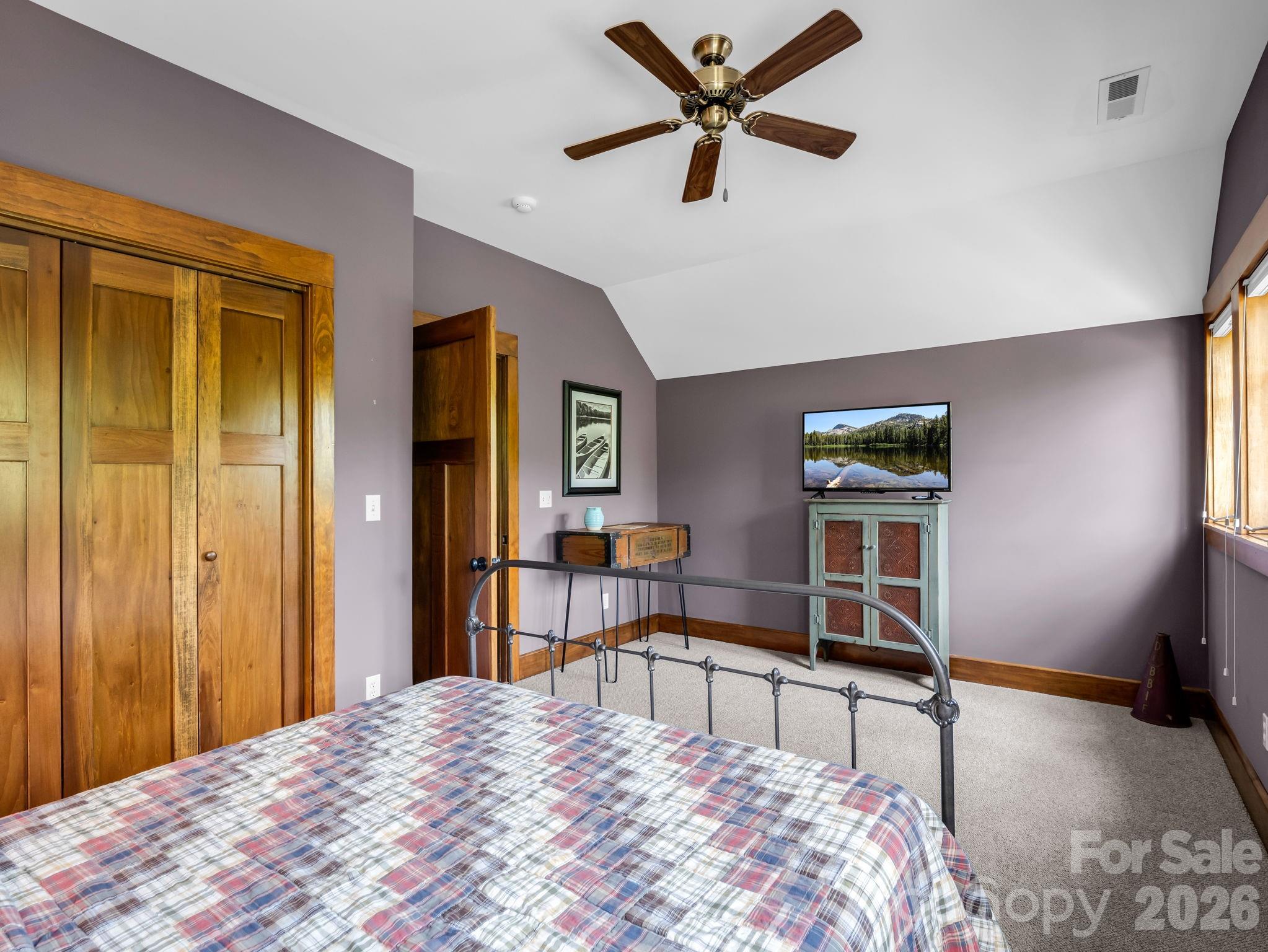 5 Longfellow Drive — Black Mountain