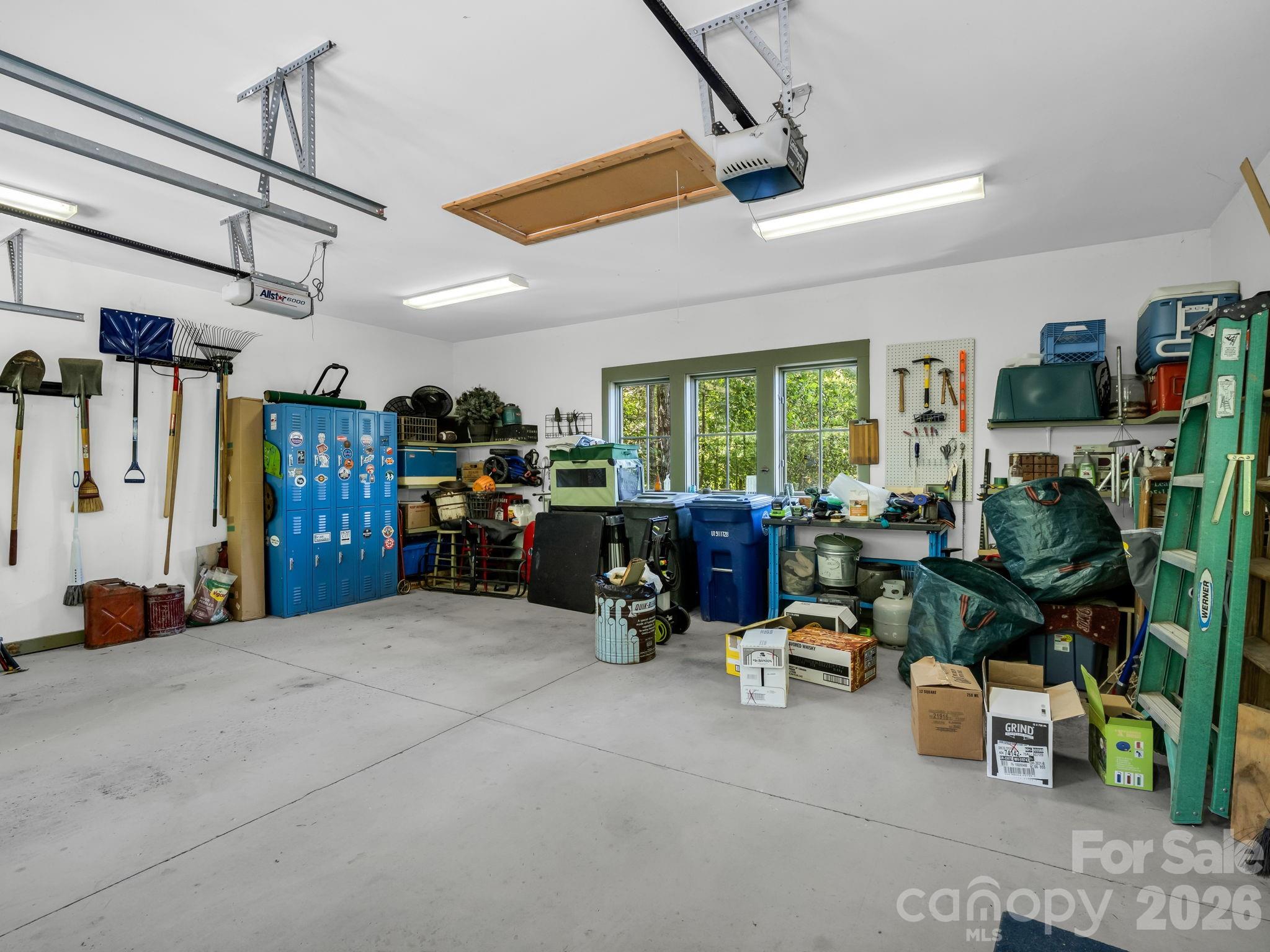5 Longfellow Drive — Black Mountain
