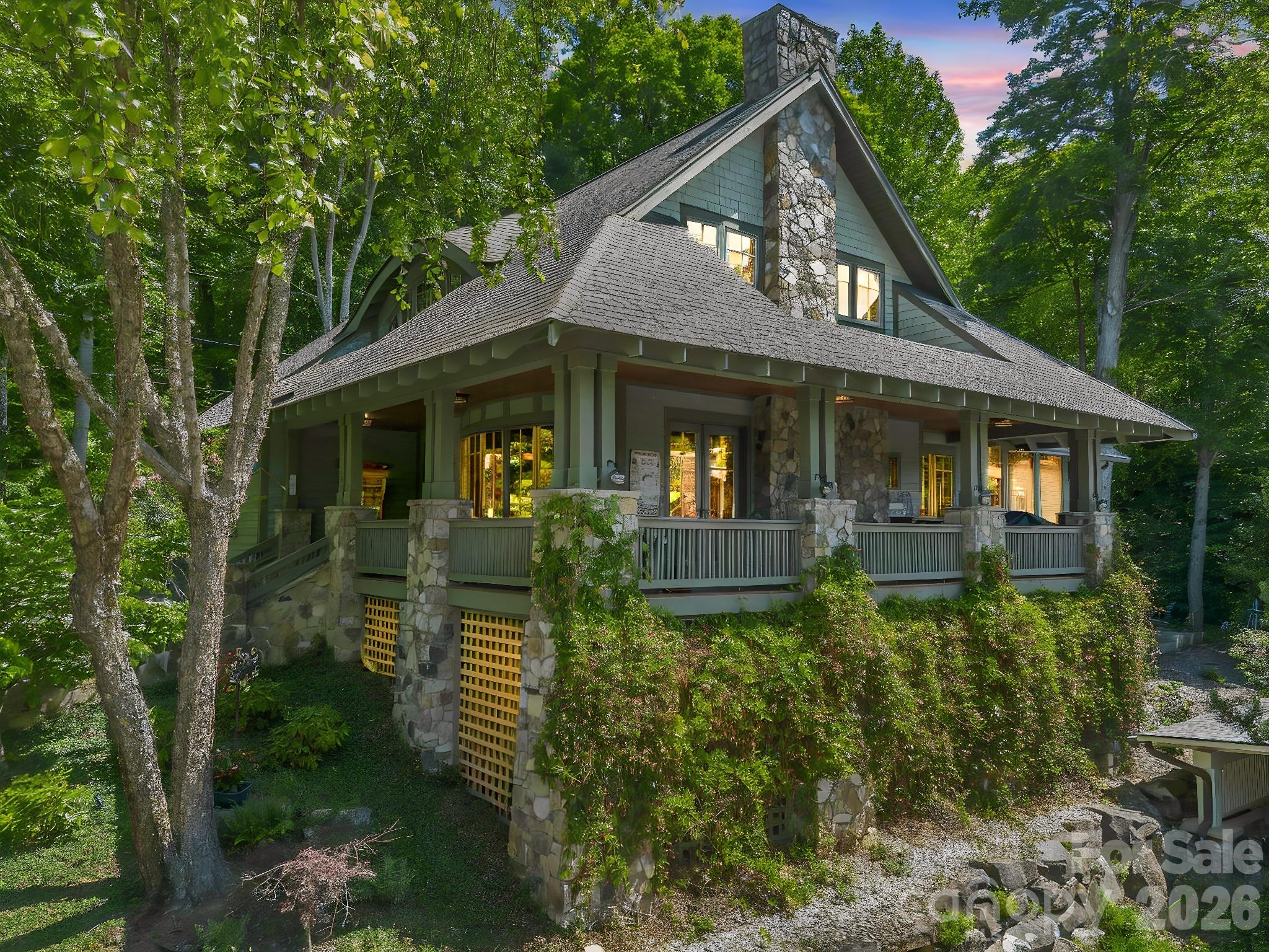 5 Longfellow Drive — Black Mountain