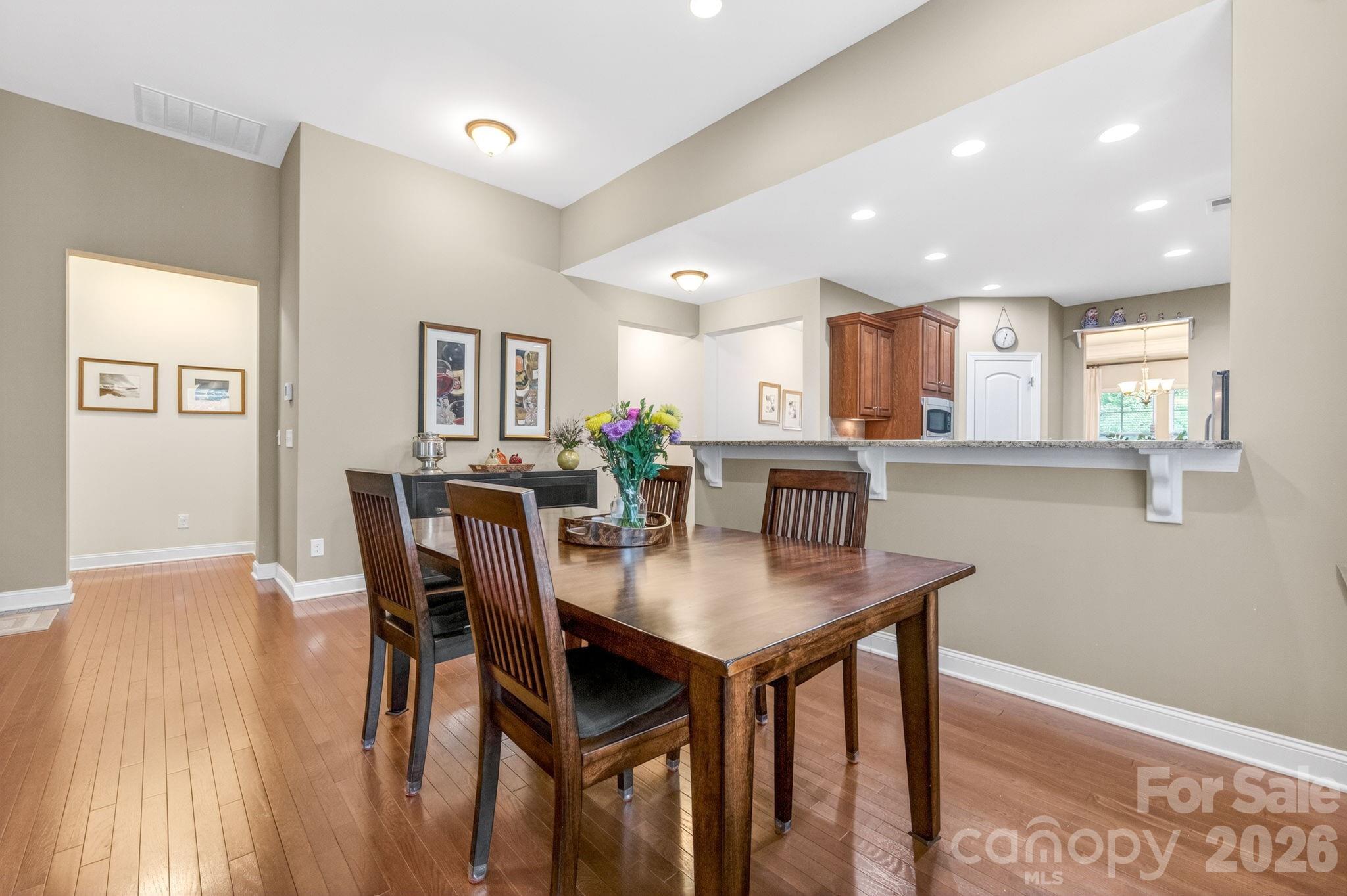 321 Calming Way — Tega Cay