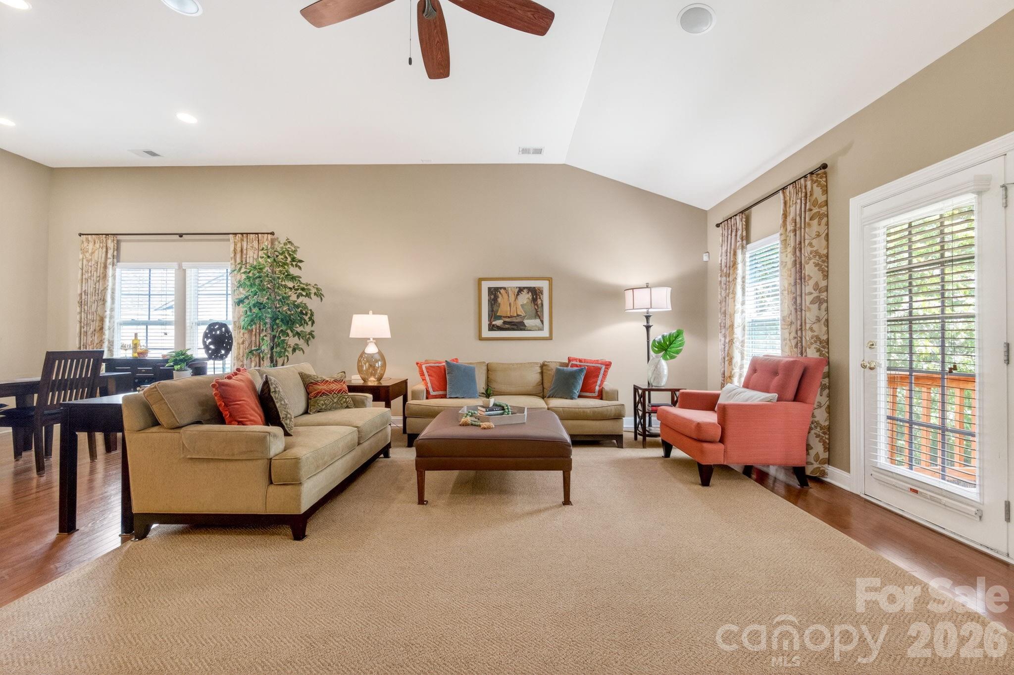 321 Calming Way — Tega Cay