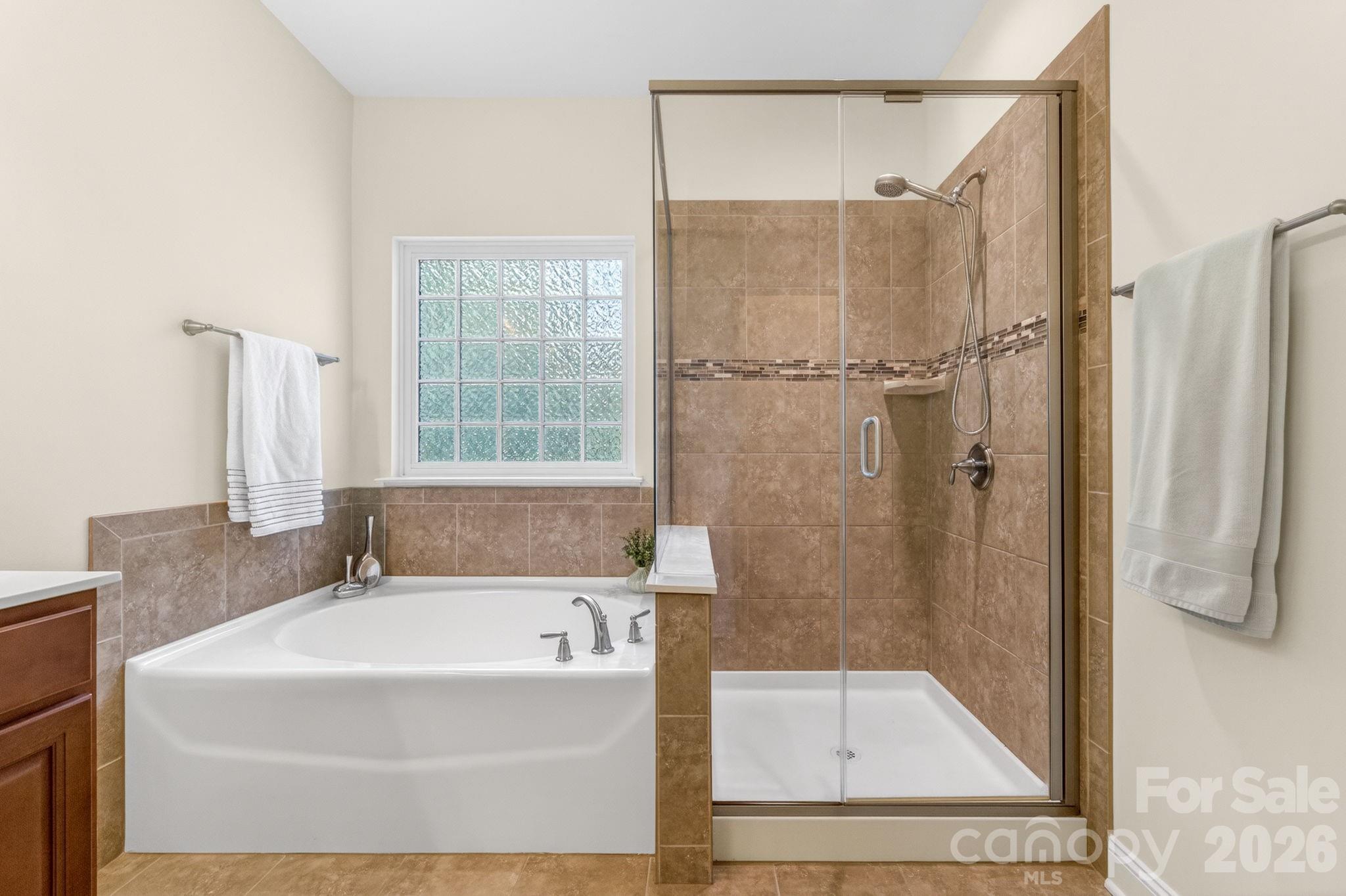 321 Calming Way — Tega Cay