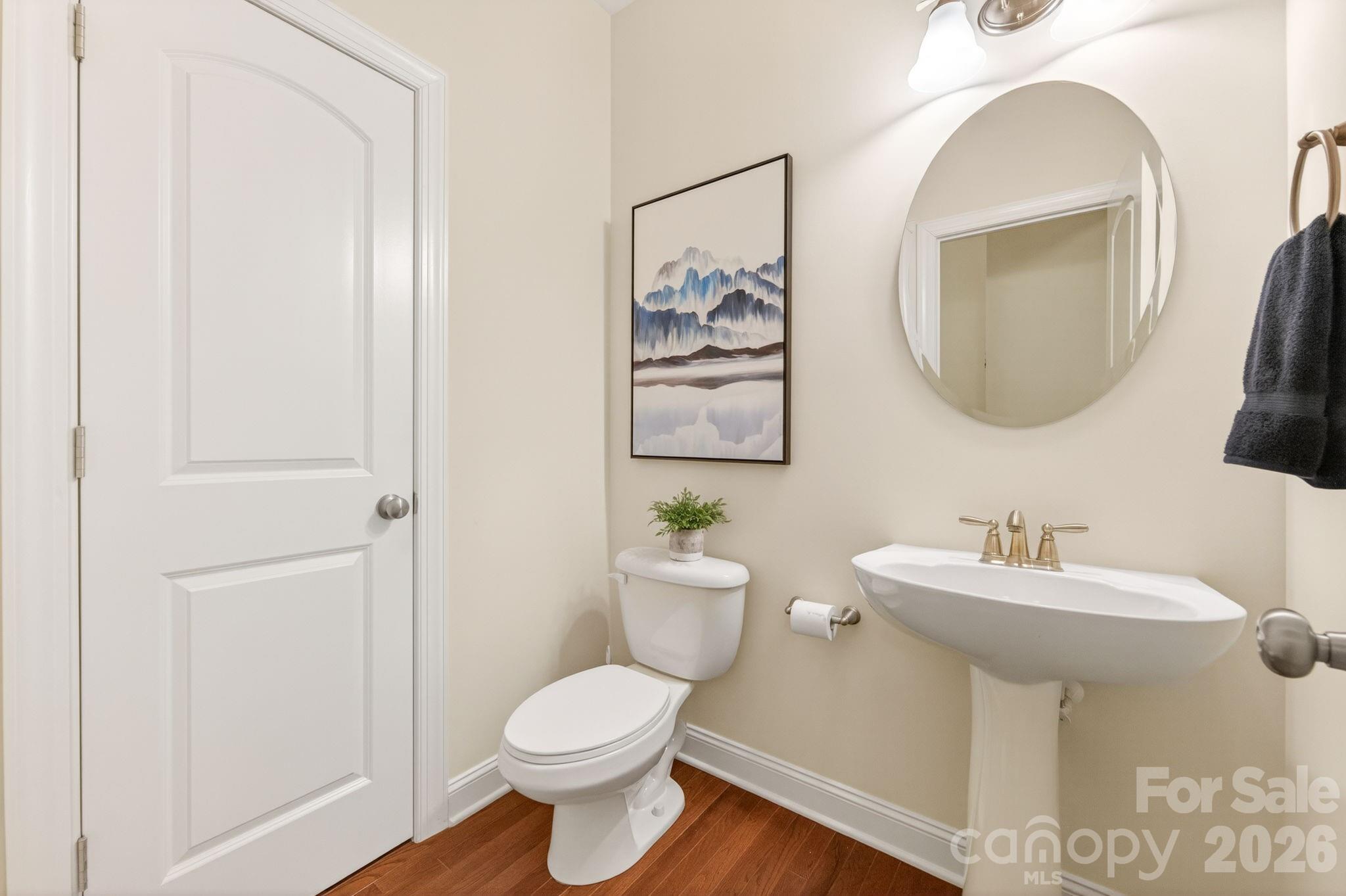 321 Calming Way — Tega Cay