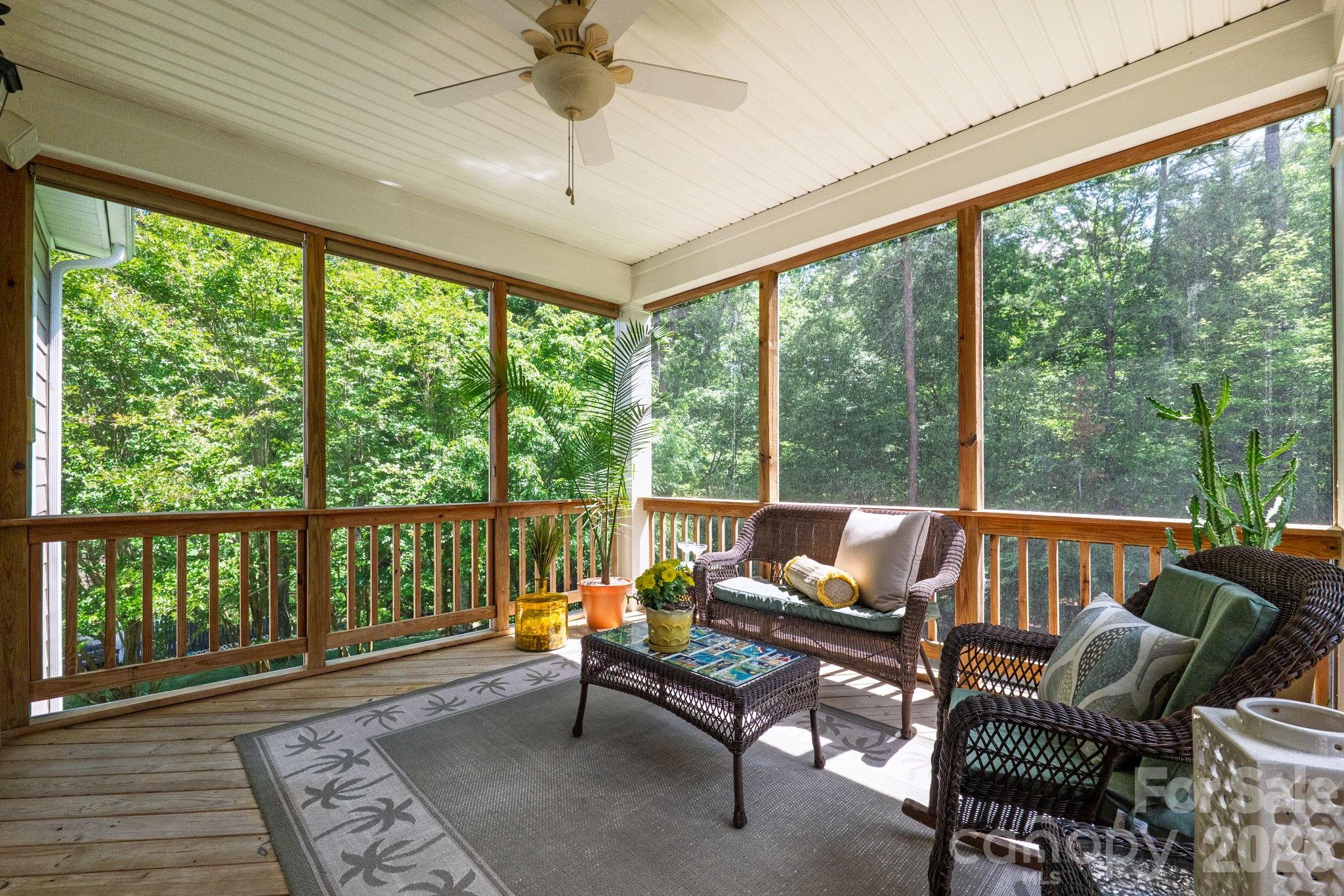321 Calming Way — Tega Cay