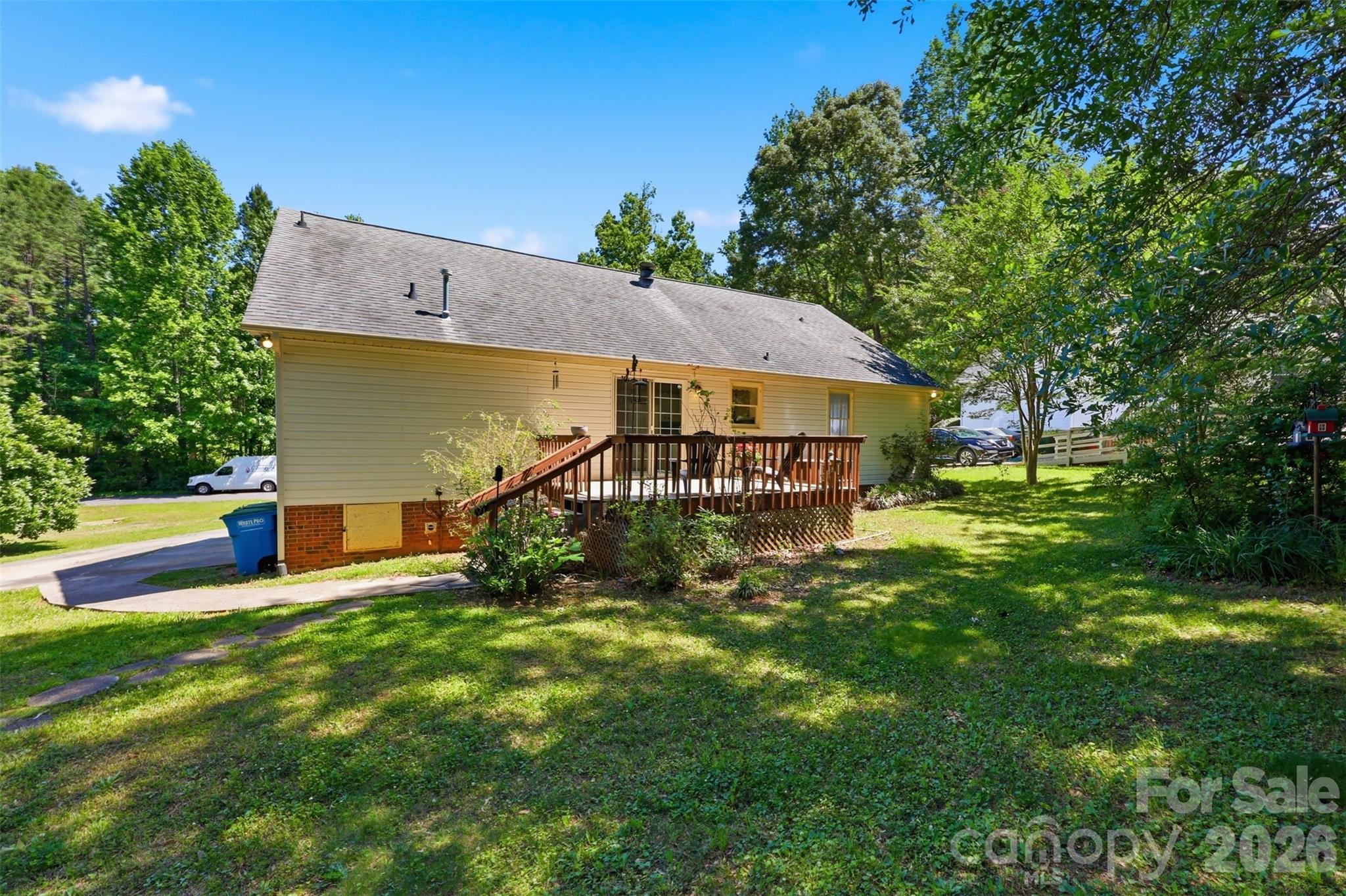 913 Pleasant Ridge Road — Fort Mill