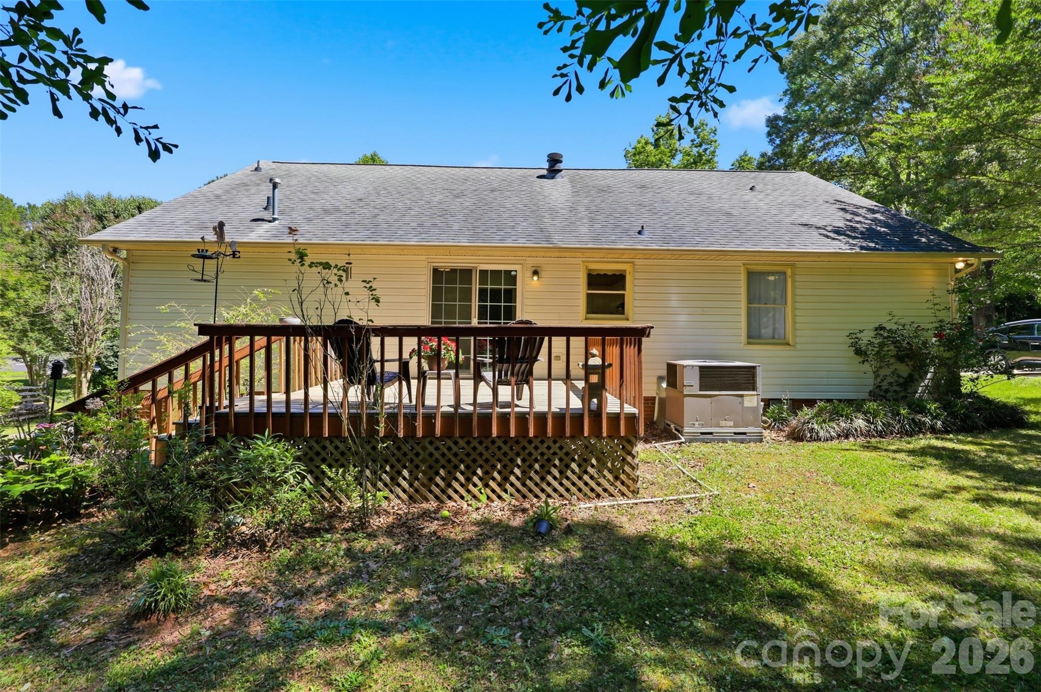 913 Pleasant Ridge Road — Fort Mill