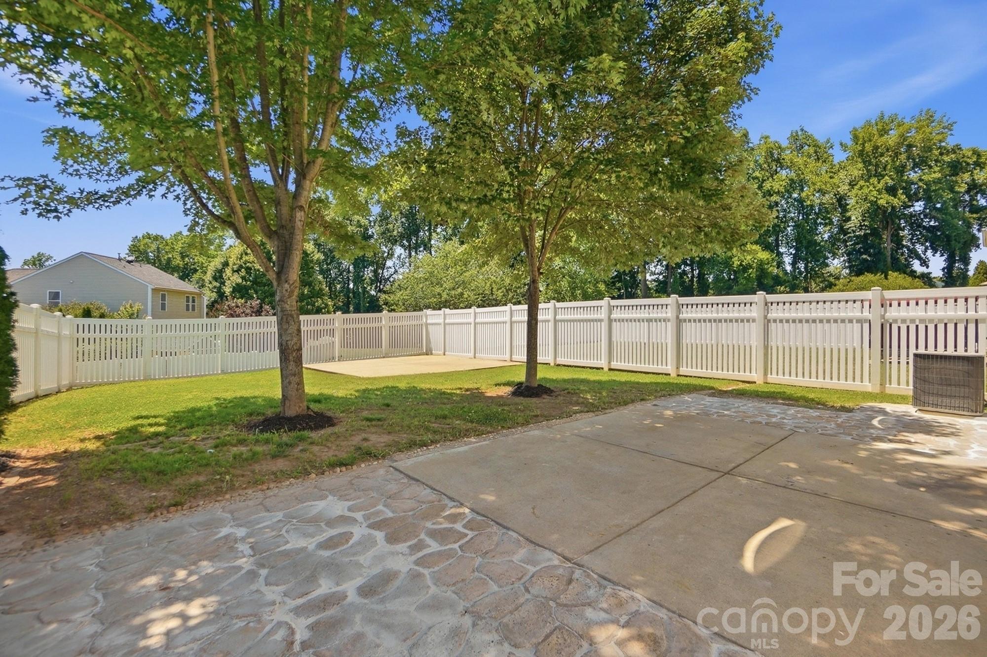 949 Willow Creek Drive — Gastonia