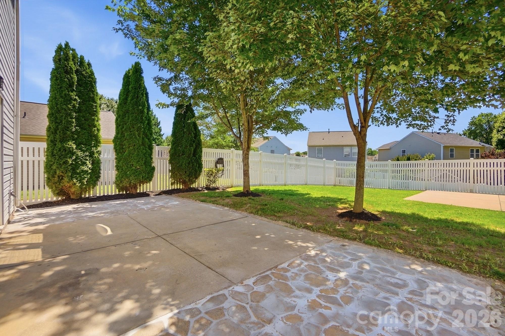 949 Willow Creek Drive — Gastonia