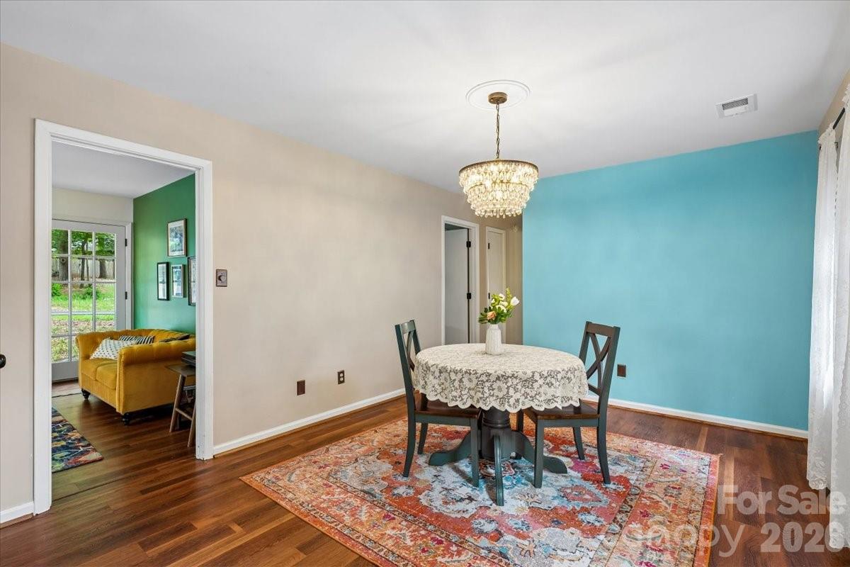 1005 Pinafore Drive — Charlotte