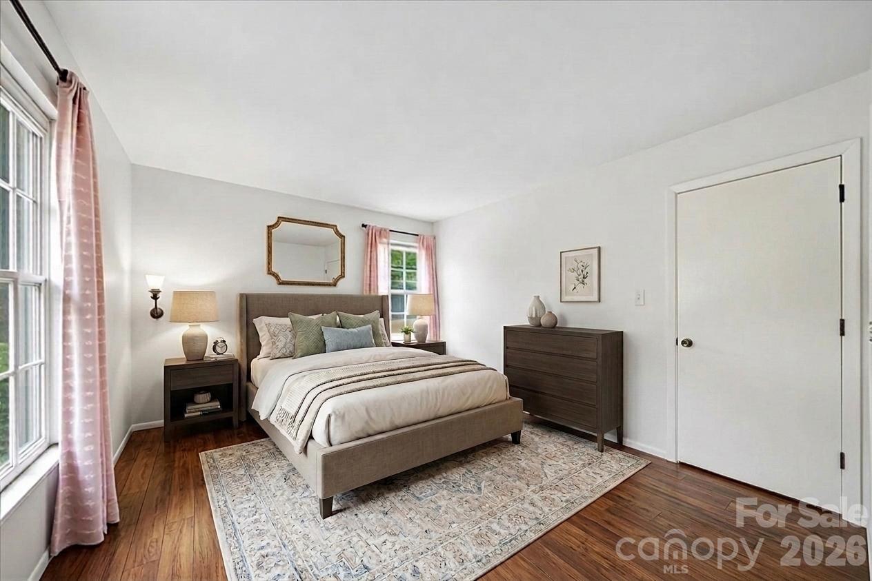 1005 Pinafore Drive — Charlotte
