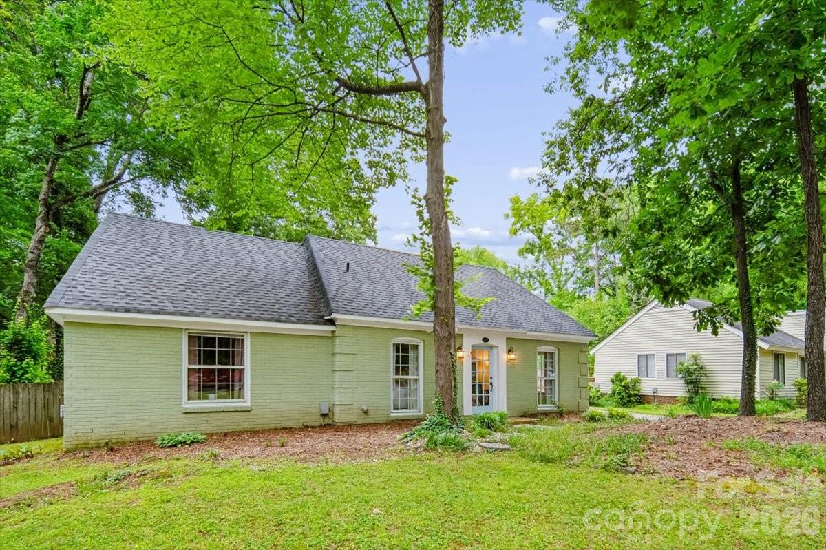 1005 Pinafore Drive — Charlotte