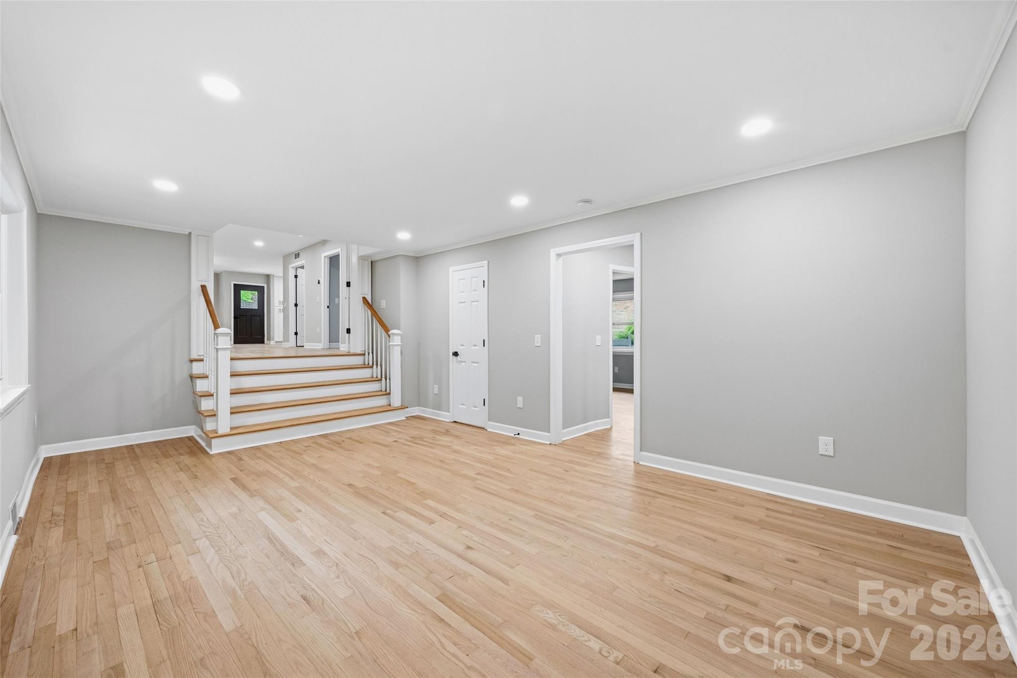 434 Sunnyside Drive SE — Concord